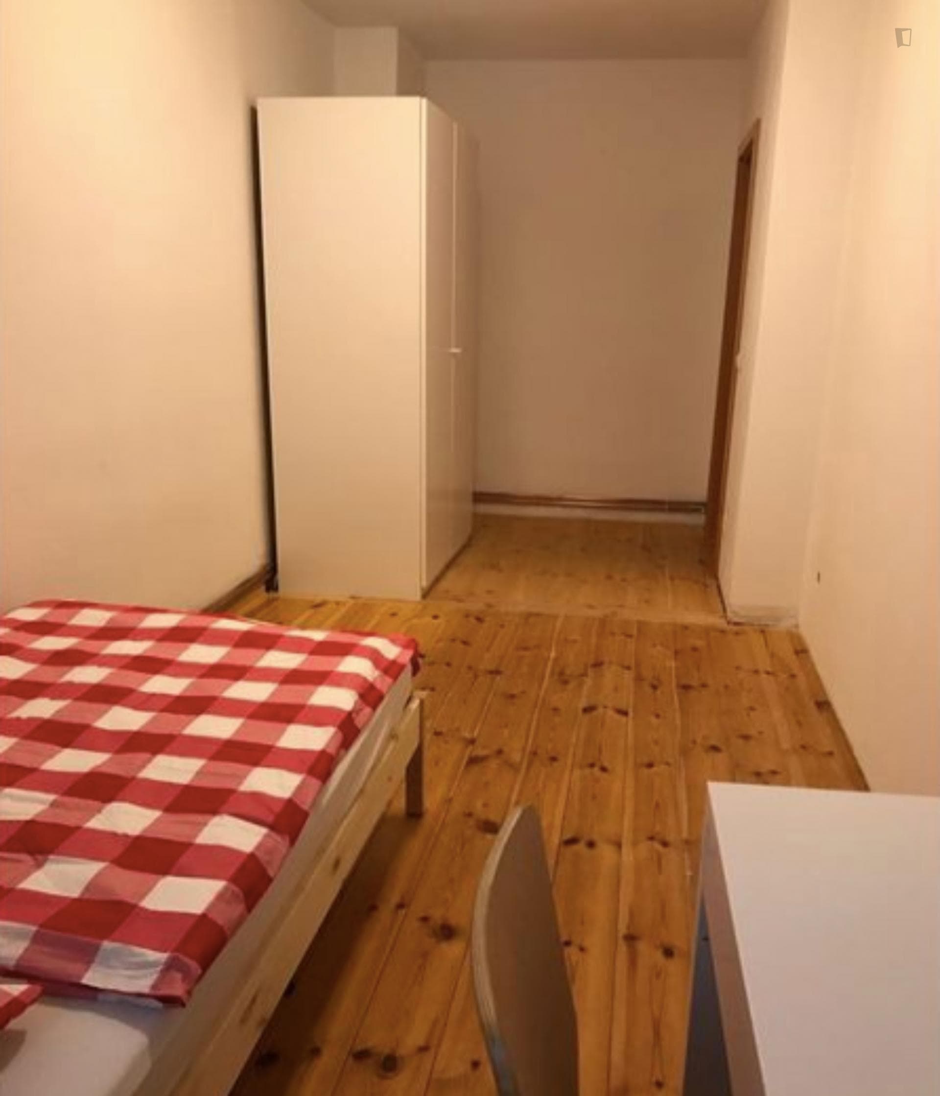 Appealing single bedroom in Spandau photo 1
