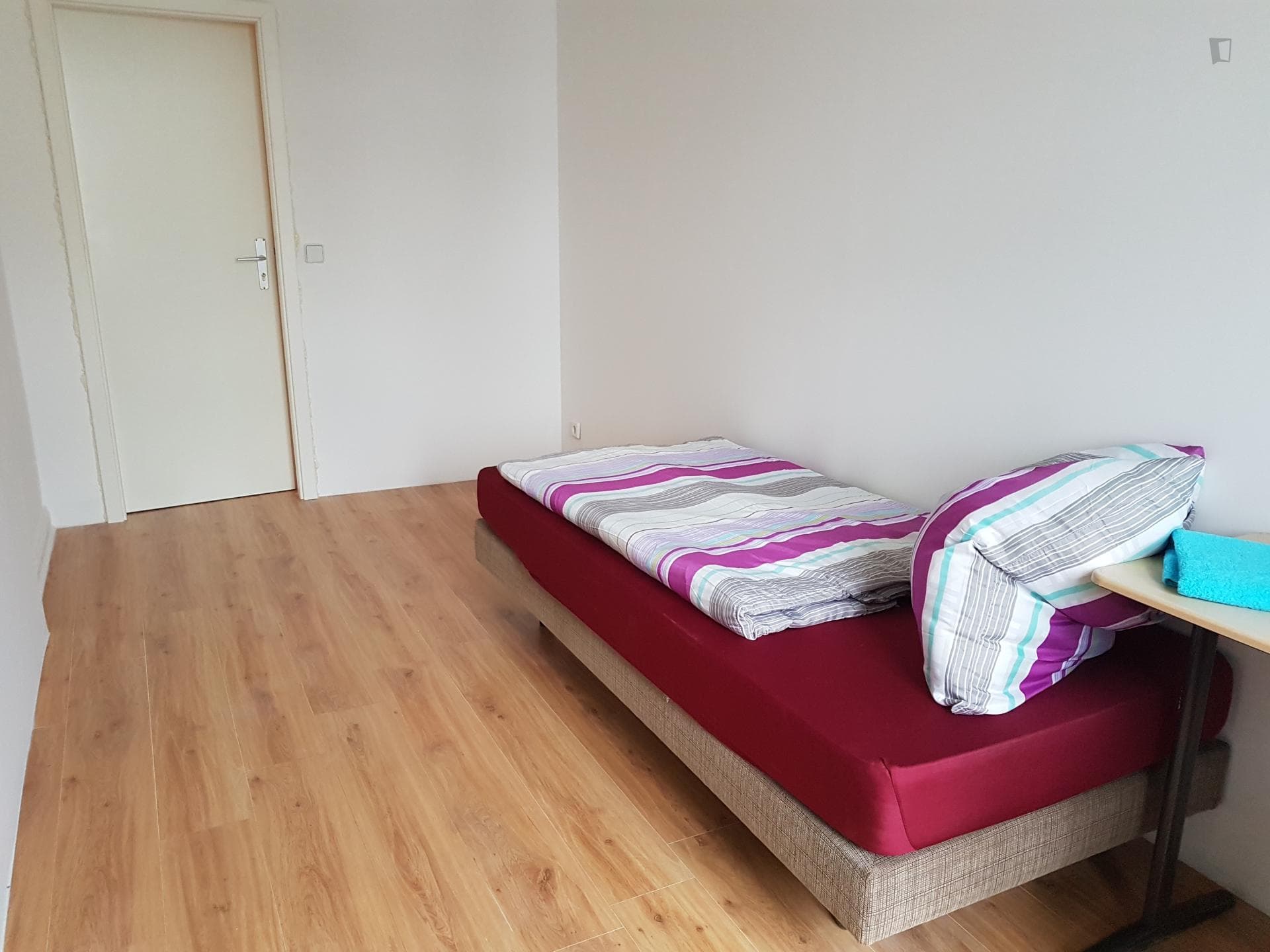 Superb double bedroom in Moabit photo 1