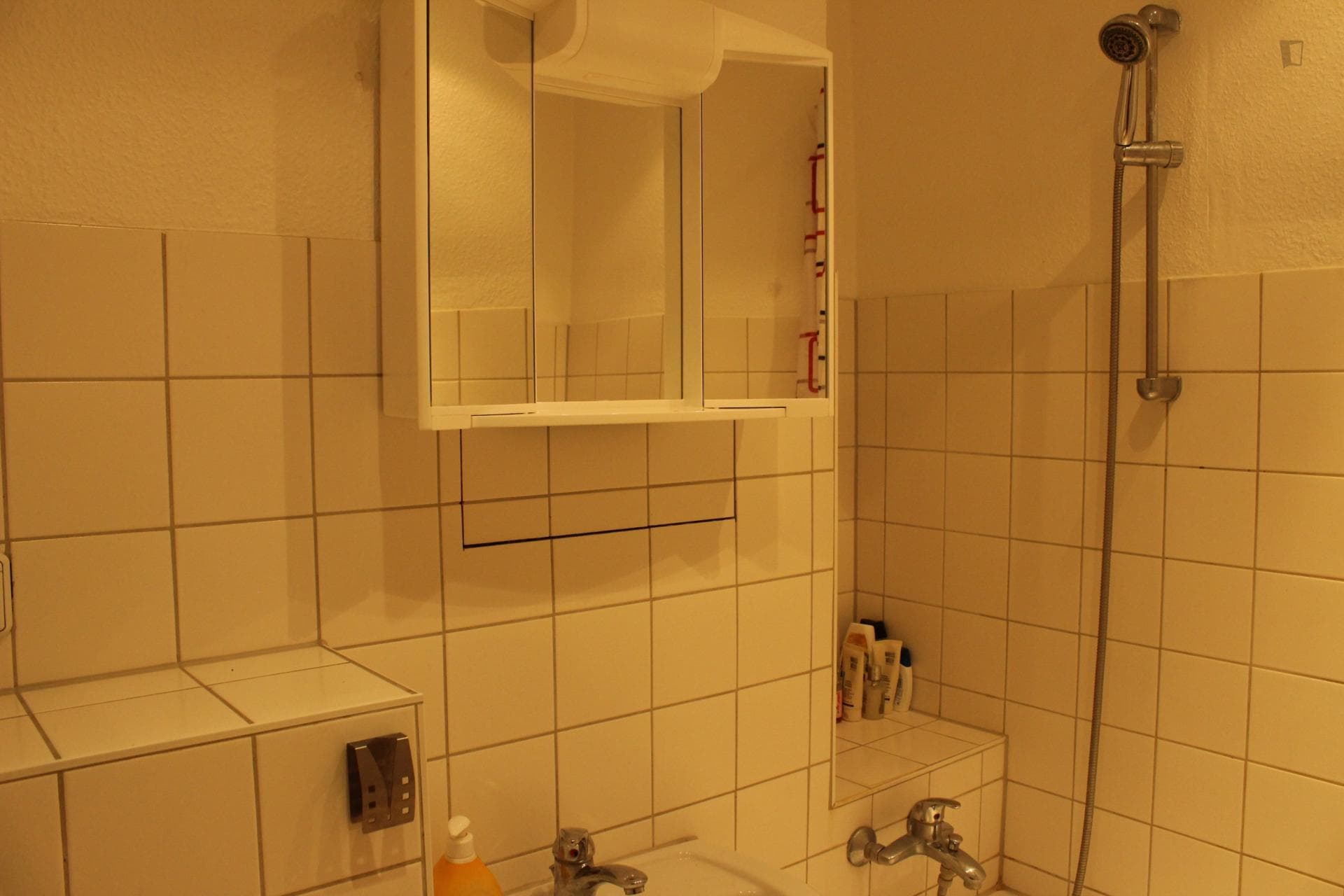 Cosy single bedroom in Friedrichshain photo 1