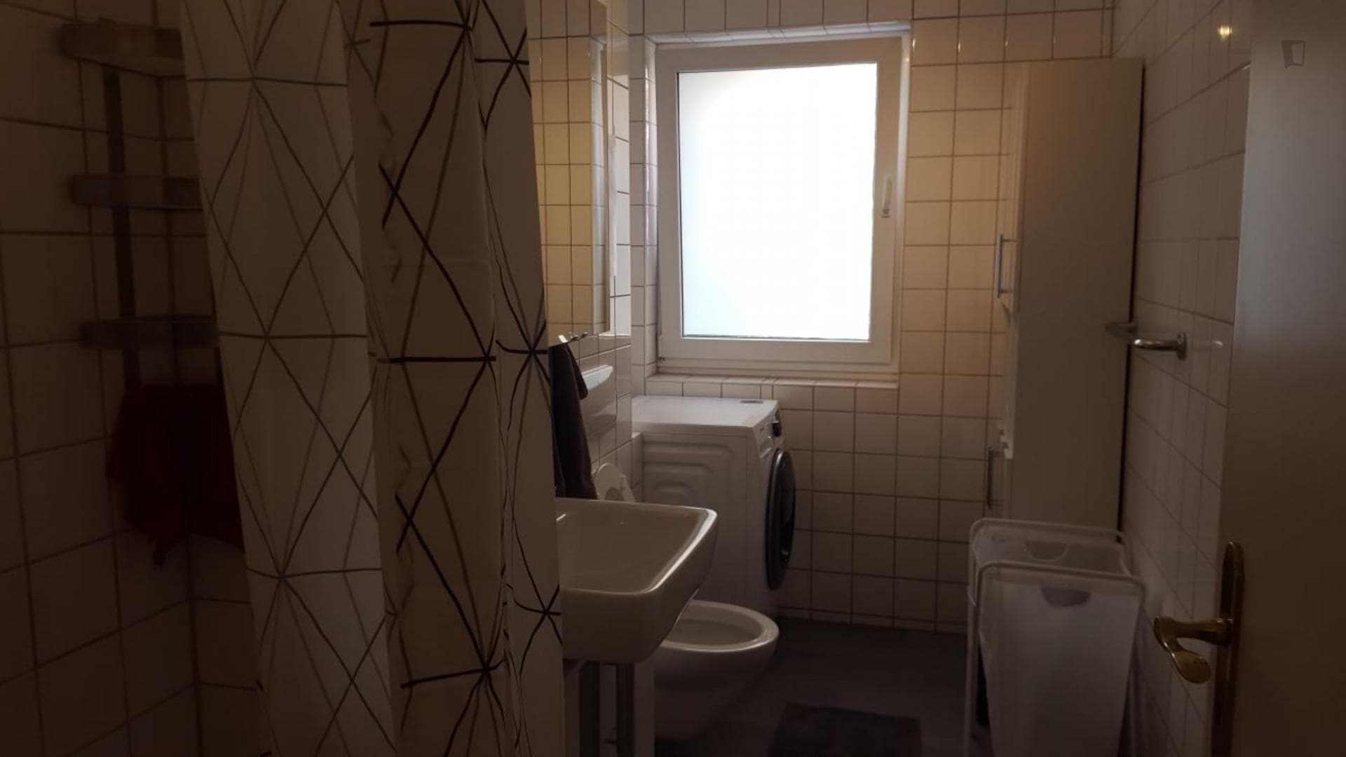 Bright one bedroom apartment in Pankow, close to Bard college photo 1