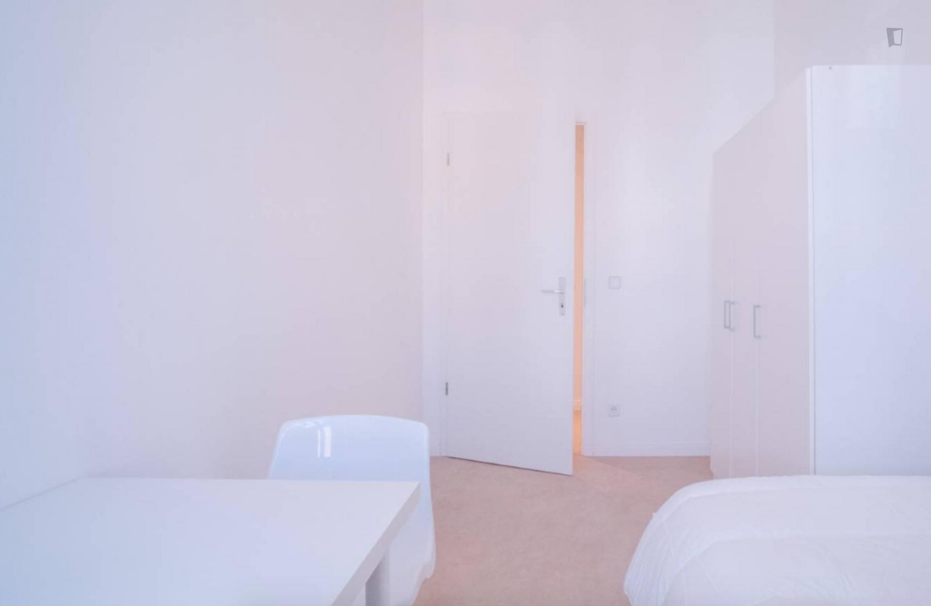 Amazing room in 5-bedroom apartment in Prenzlauer Berg photo 1