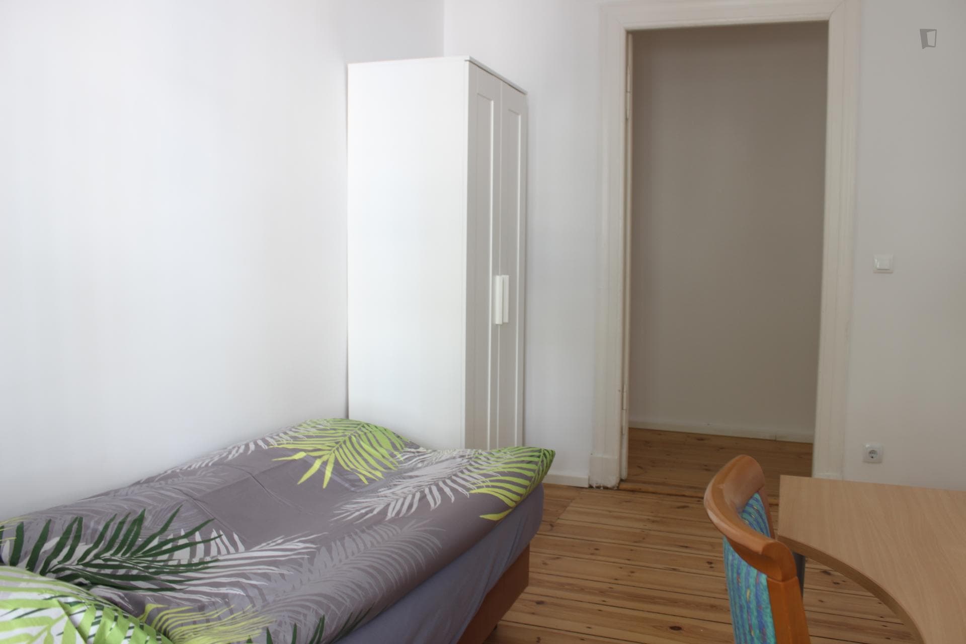 Delightful single bedroom near the Boddinstraße metro photo 1