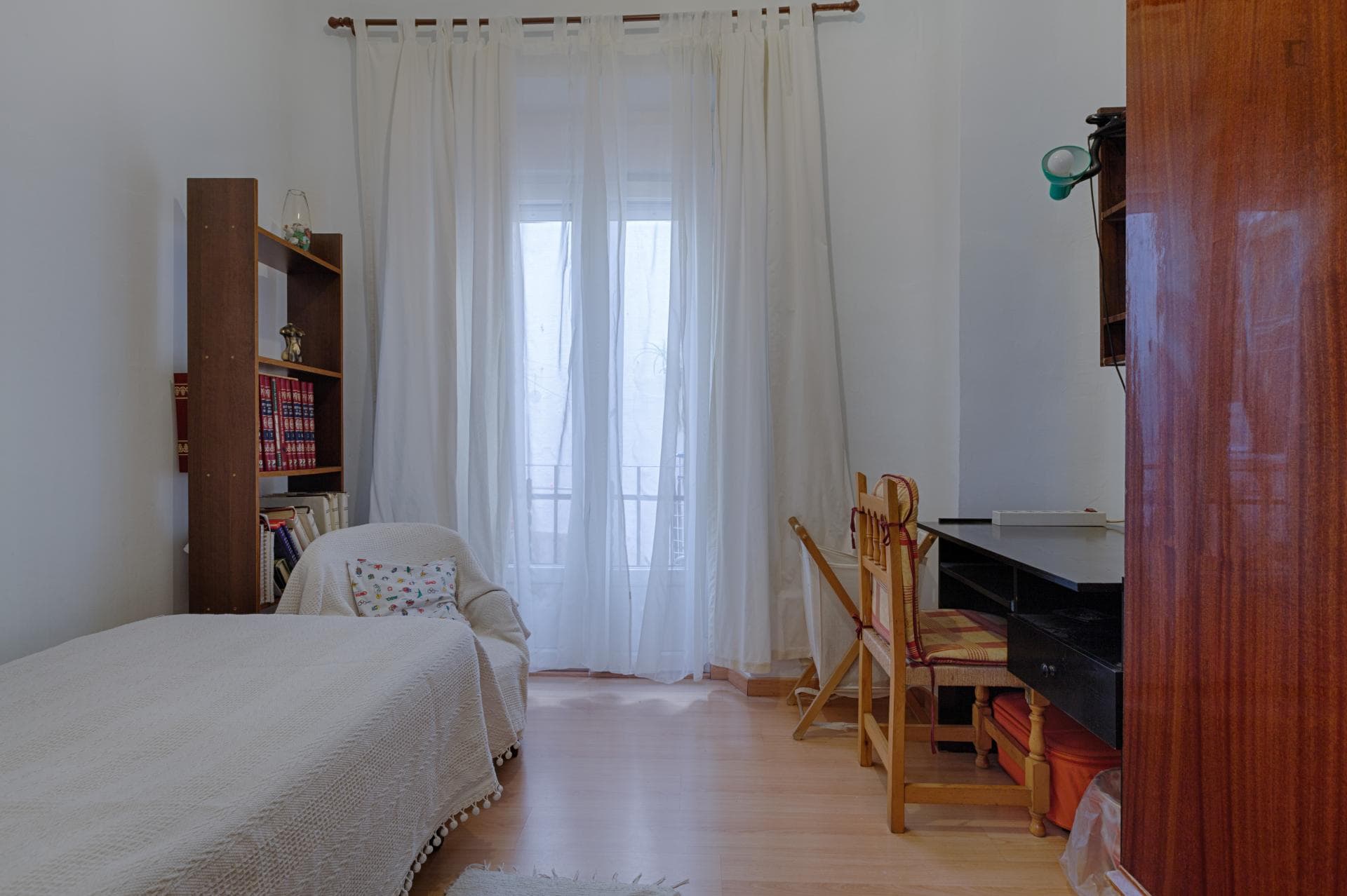 Student-friendly single bedroom near the heart of Granada photo 1