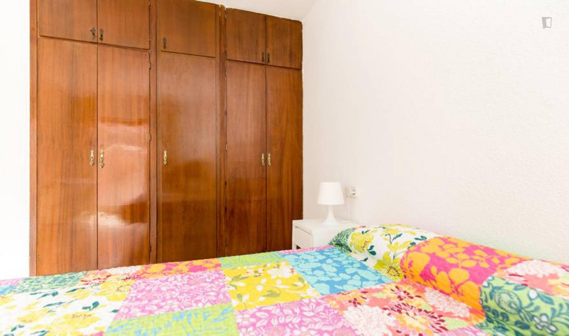 Bright double bedroom near Campus de Fuentenueva UGR photo 1