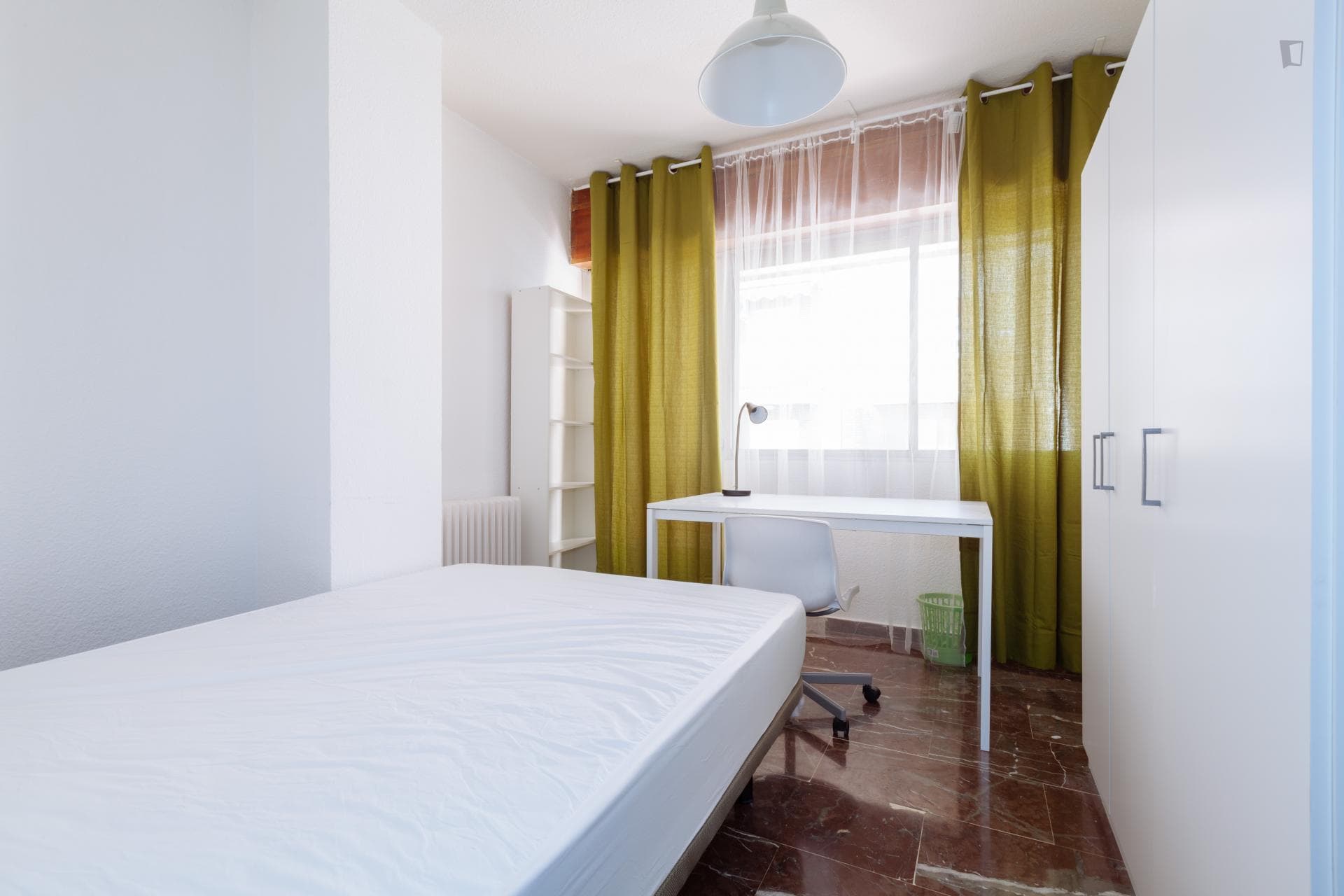 Single bedroom not far from UGR: Escuela Técnica Superior de Ingeniería de Caminos, Canales y Puertos photo 1
