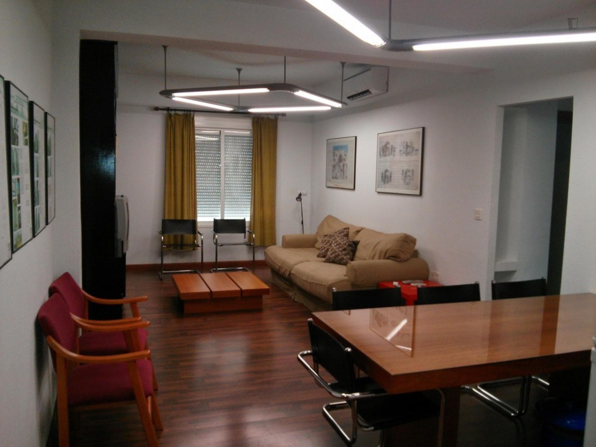 Very posh 3-bedroom flat in the centre of Granada photo 1