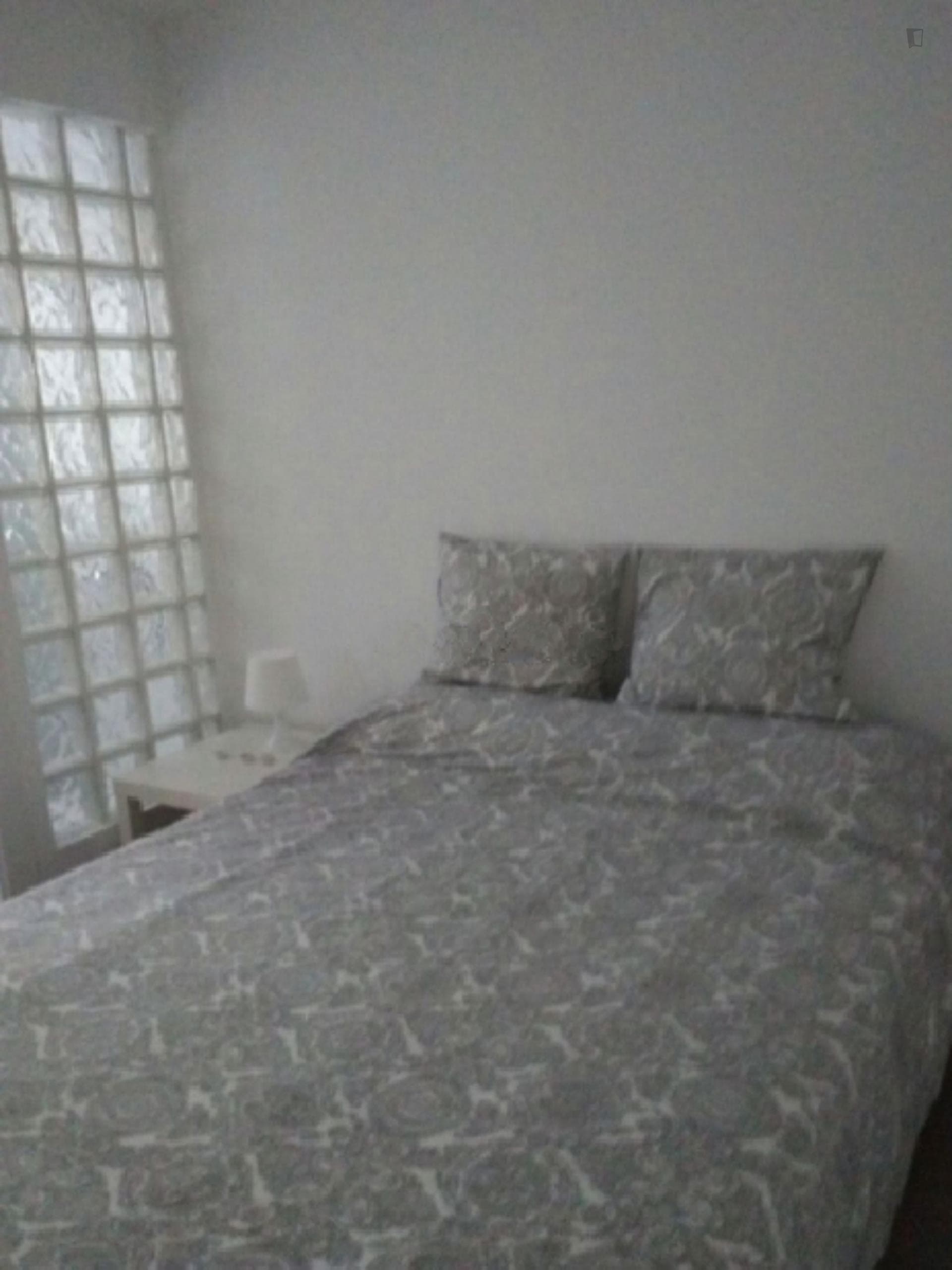 Nice double bedroom near Hospital Universitario photo 1