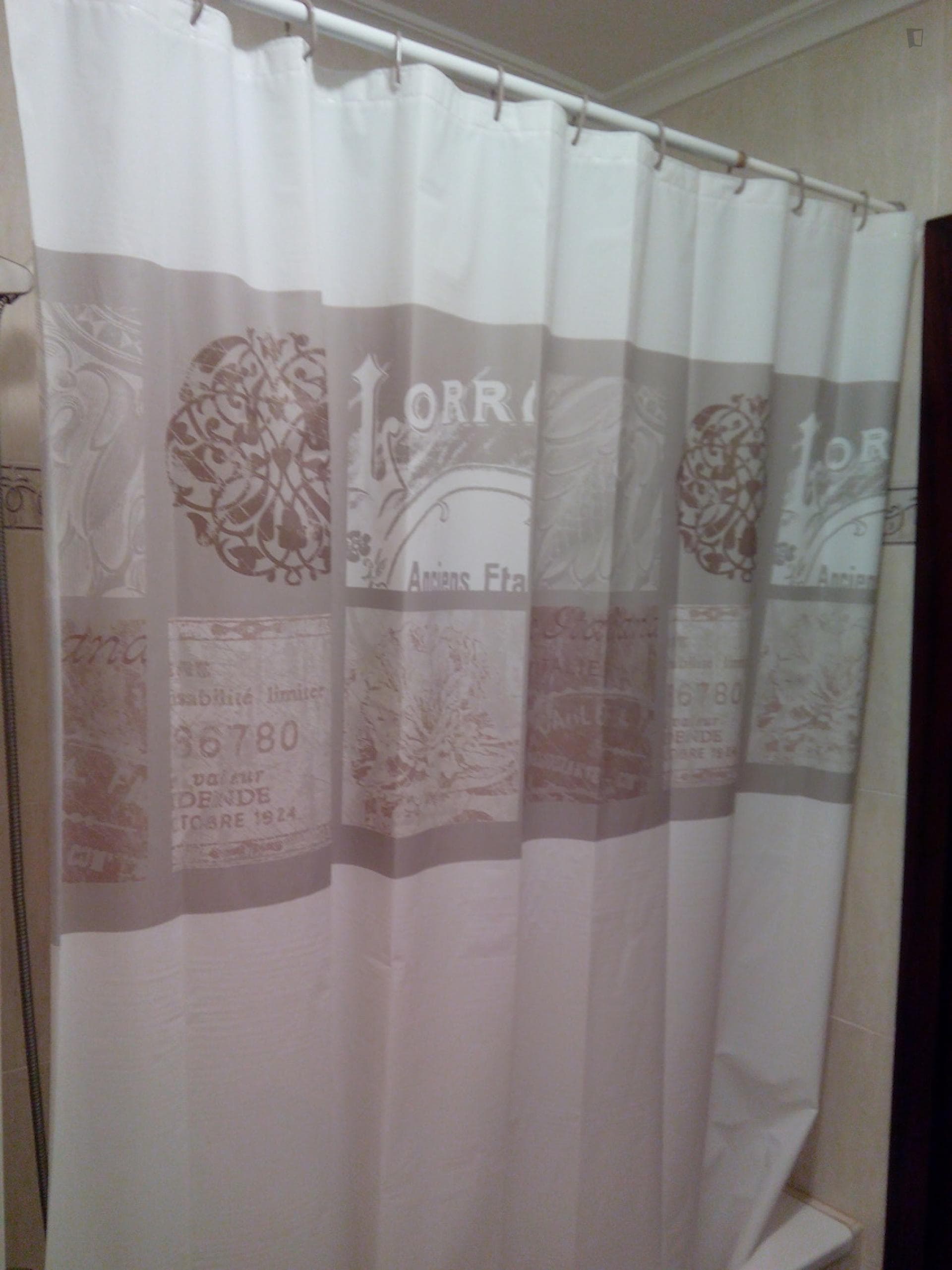 Snug 3-bedroom apartment close to the Salamanca-La Alamedilla train station photo 1