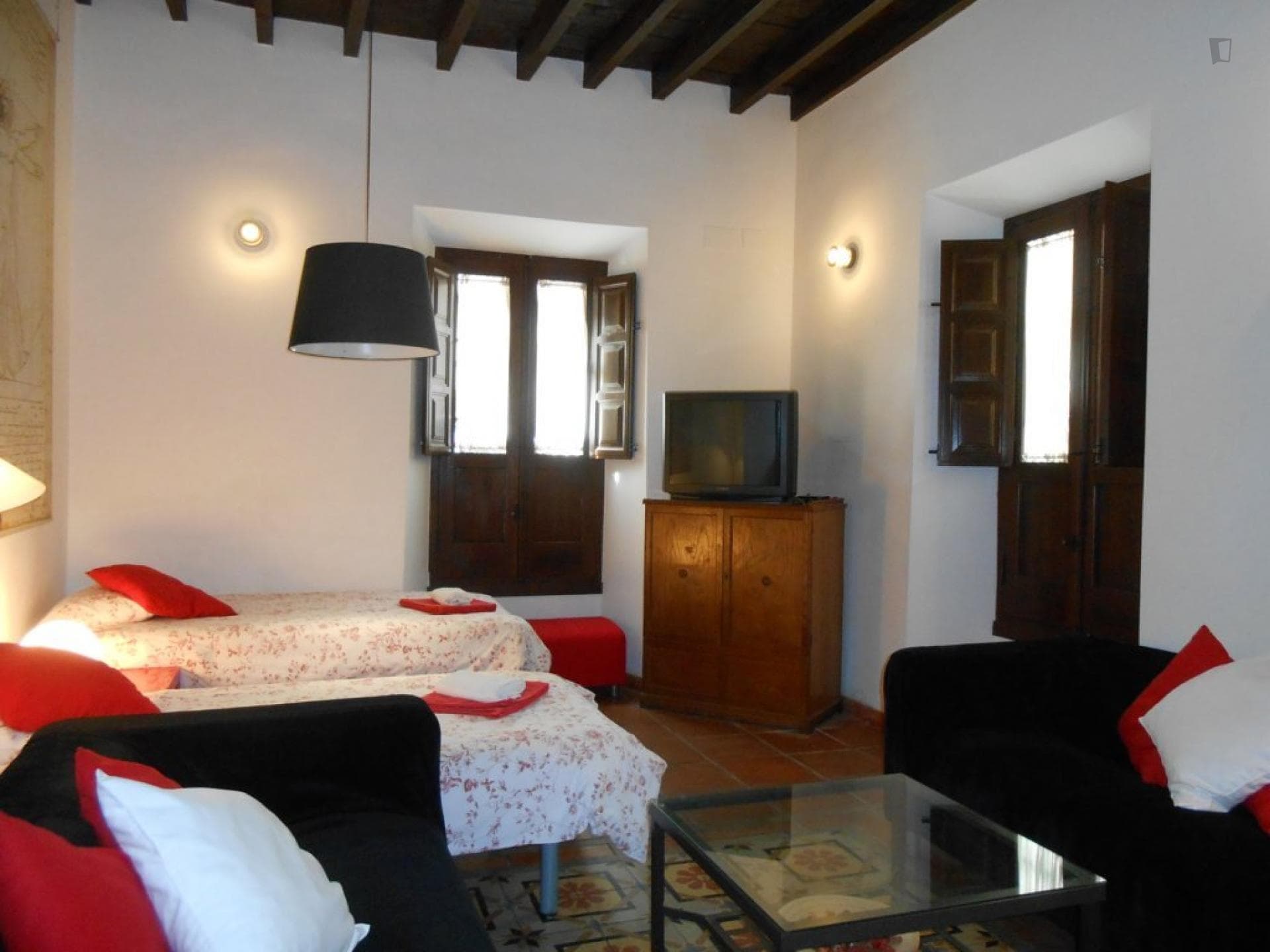 Charismatic 1-bedroom apartment near the Facultad de Derecho photo 1