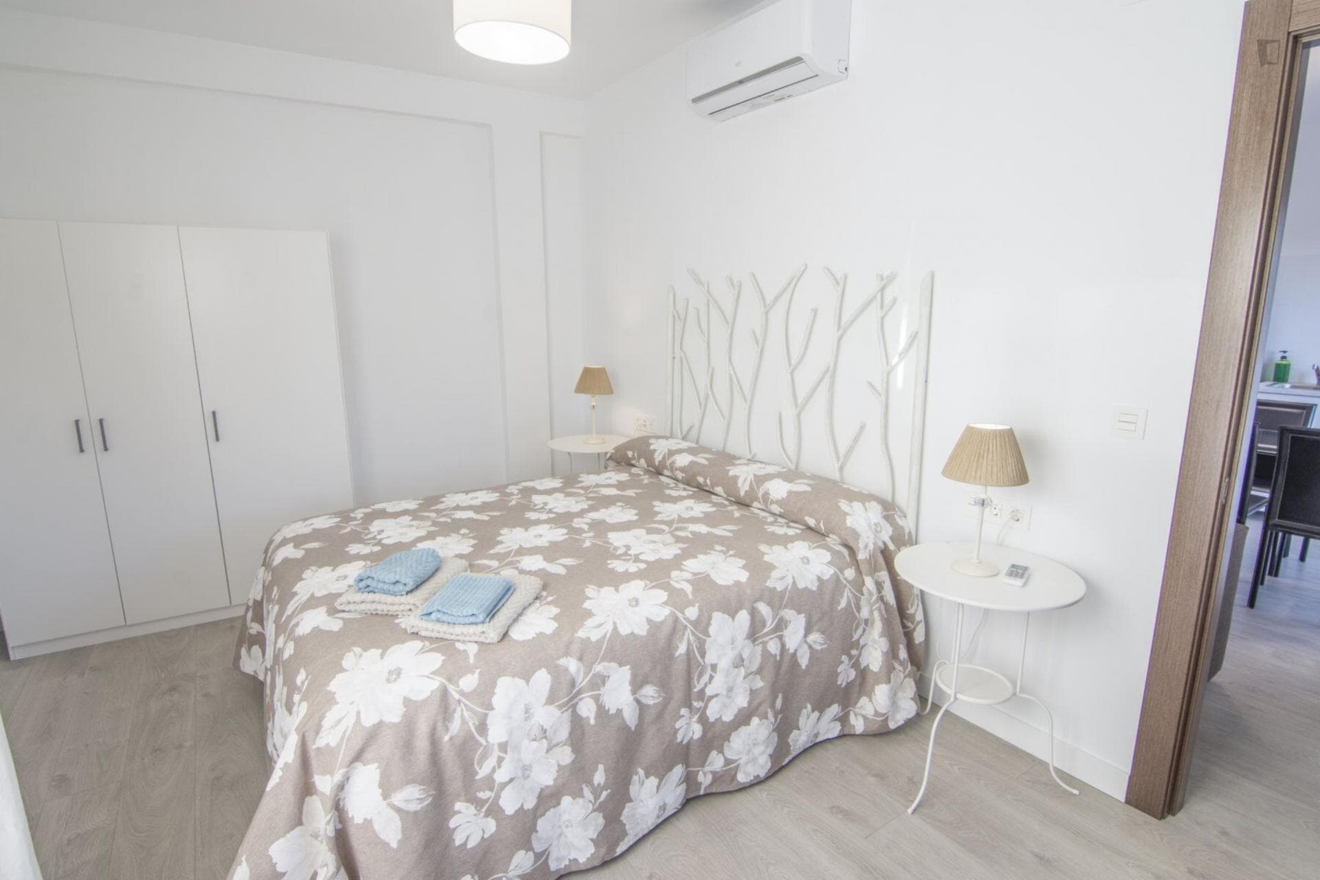 Modern 2-bedroom apartment near Catedral de Granada photo 1