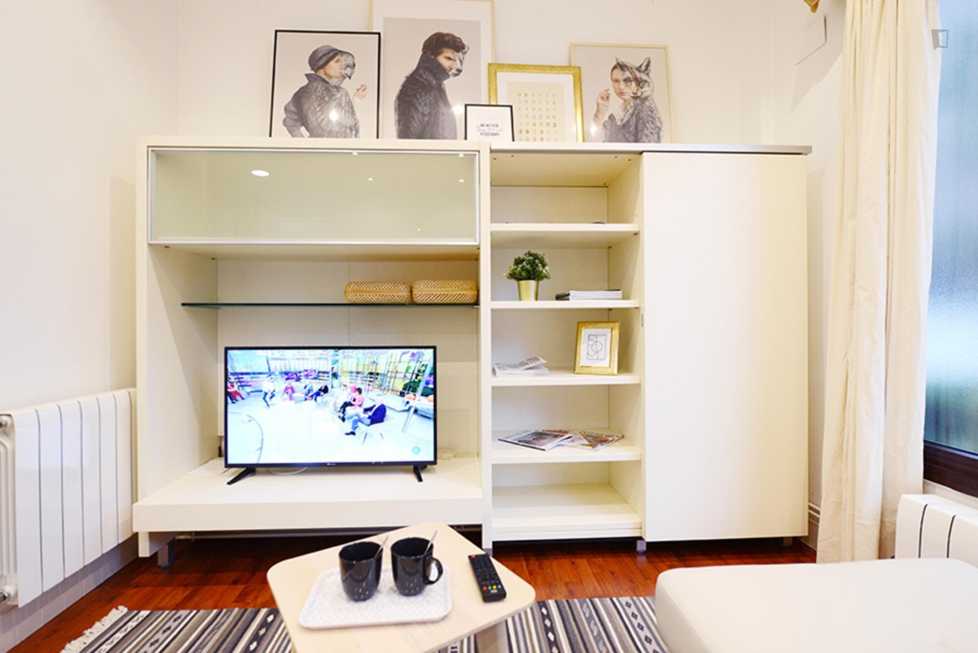 Studio, with outdoor area photo 1