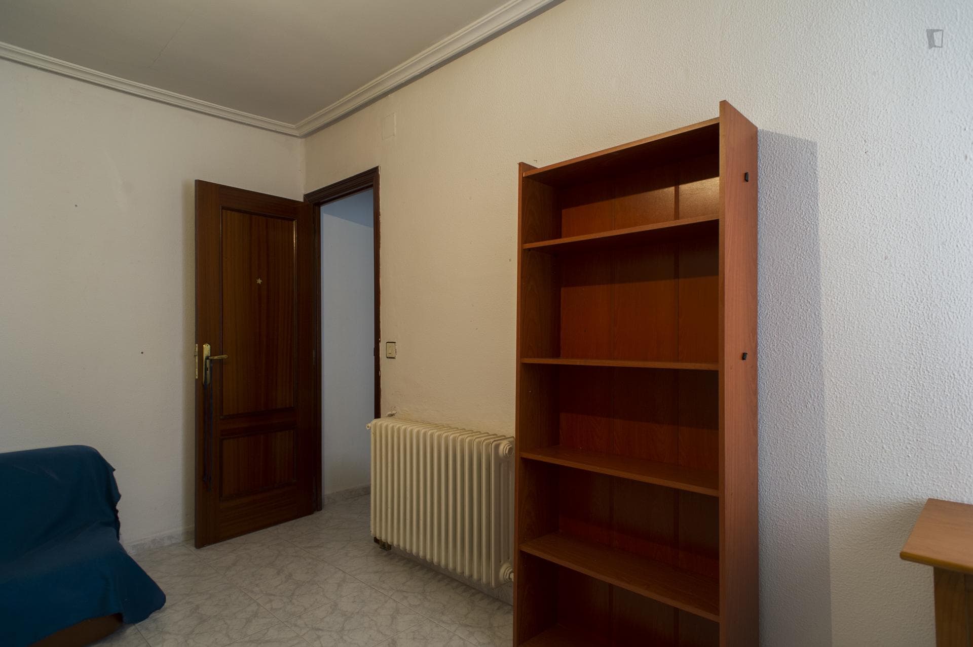 4-Bedroom apartment in proximity to Facultad de Derecho photo 1