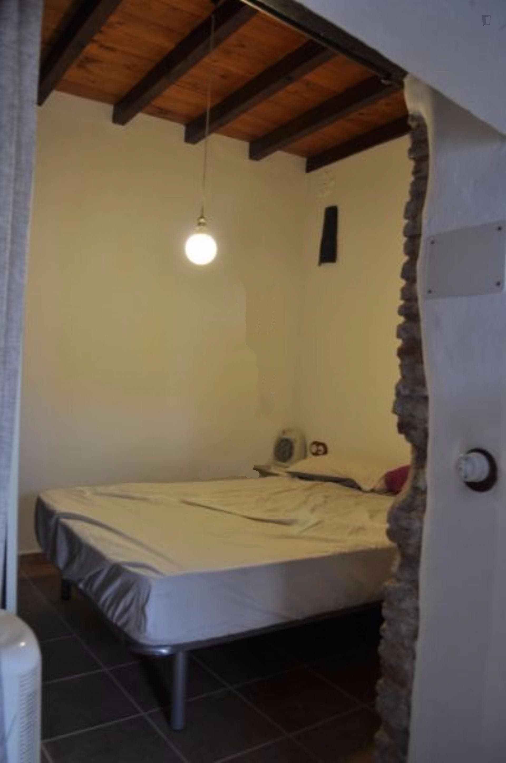 1-bedroom apartment, close to the Facultad de Derecho photo 1