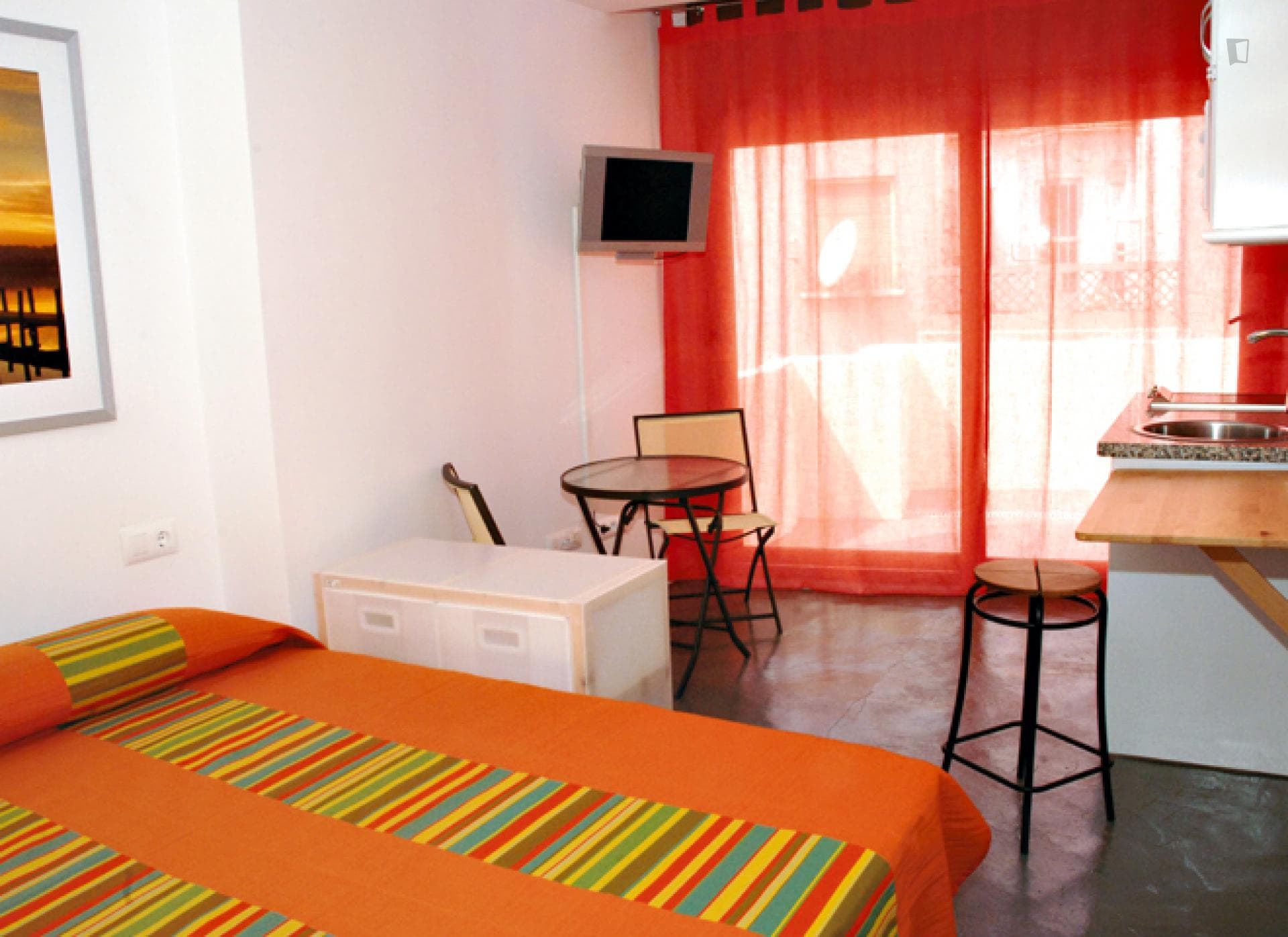 Lovely Studio close to Mercat Central photo 1
