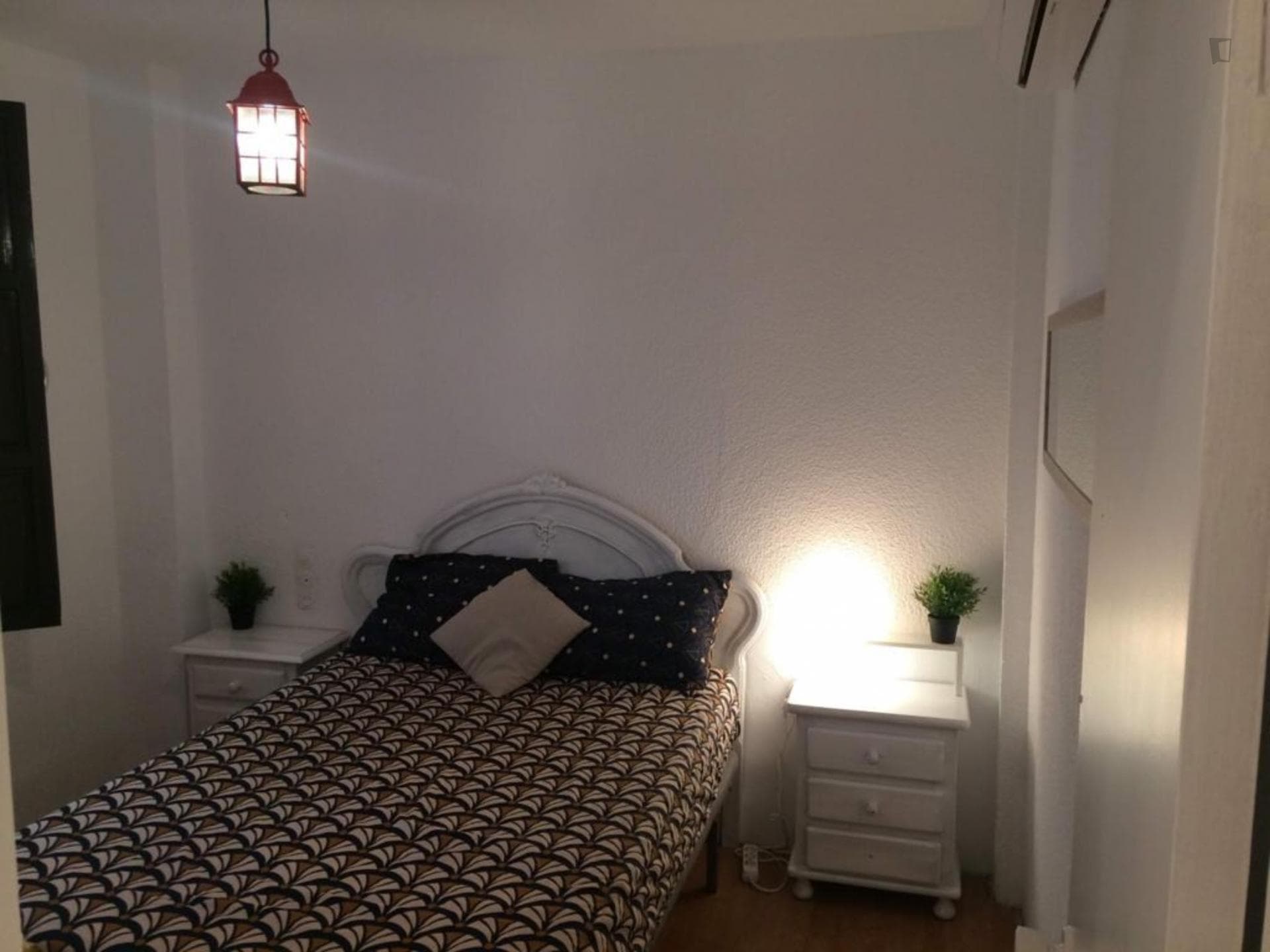 Bright 1-bedroom apartment near Plaza de la Trinidad photo 1