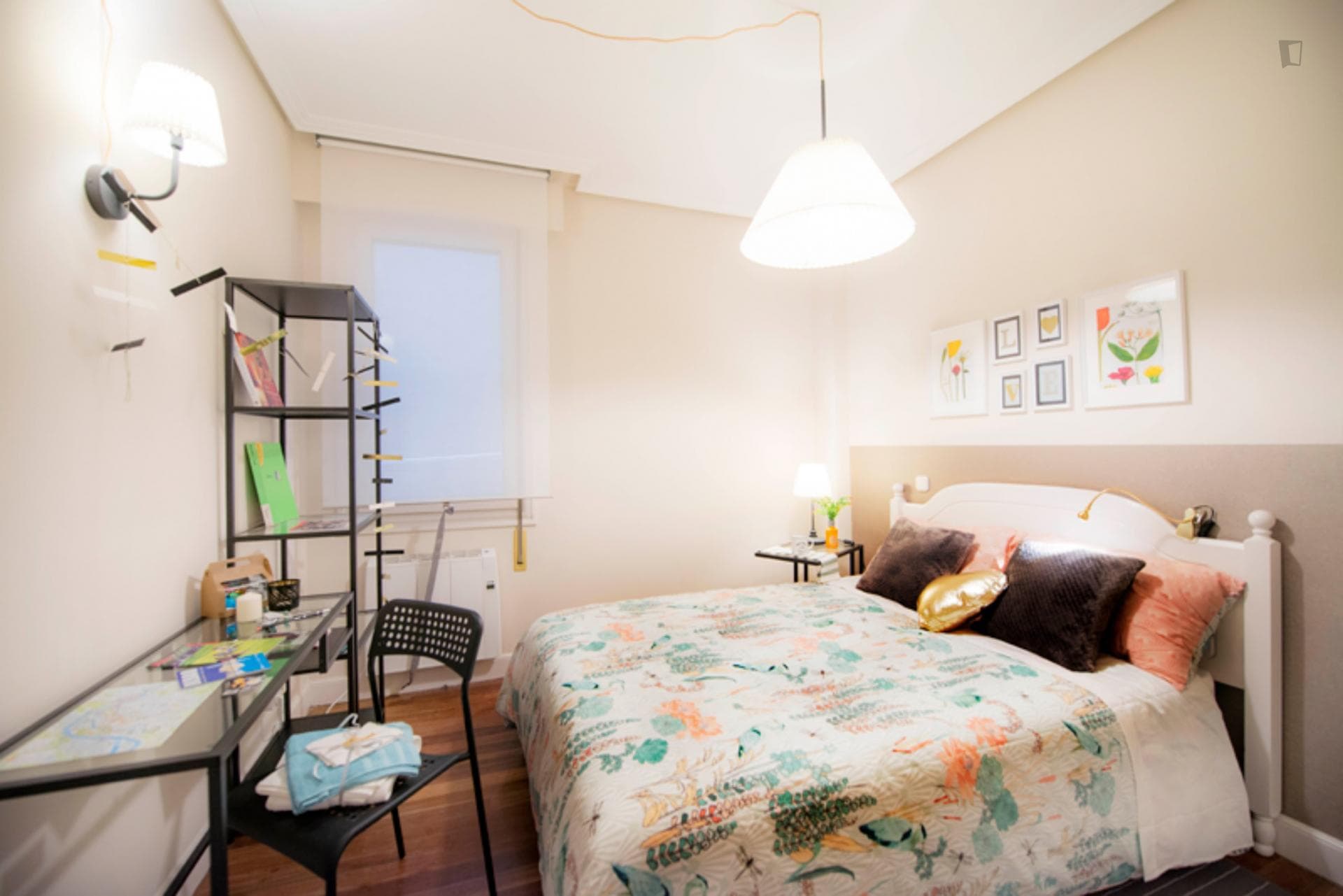 Double bedroom in a 3 bedroom apartment in Castaños photo 1