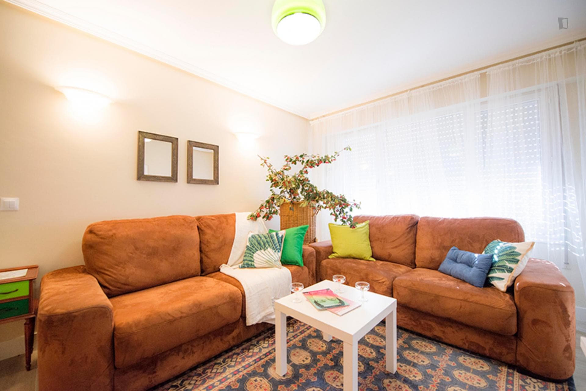 Confortable double bedroom in a 3 bedroom apartment close to Europa parkea  photo 1