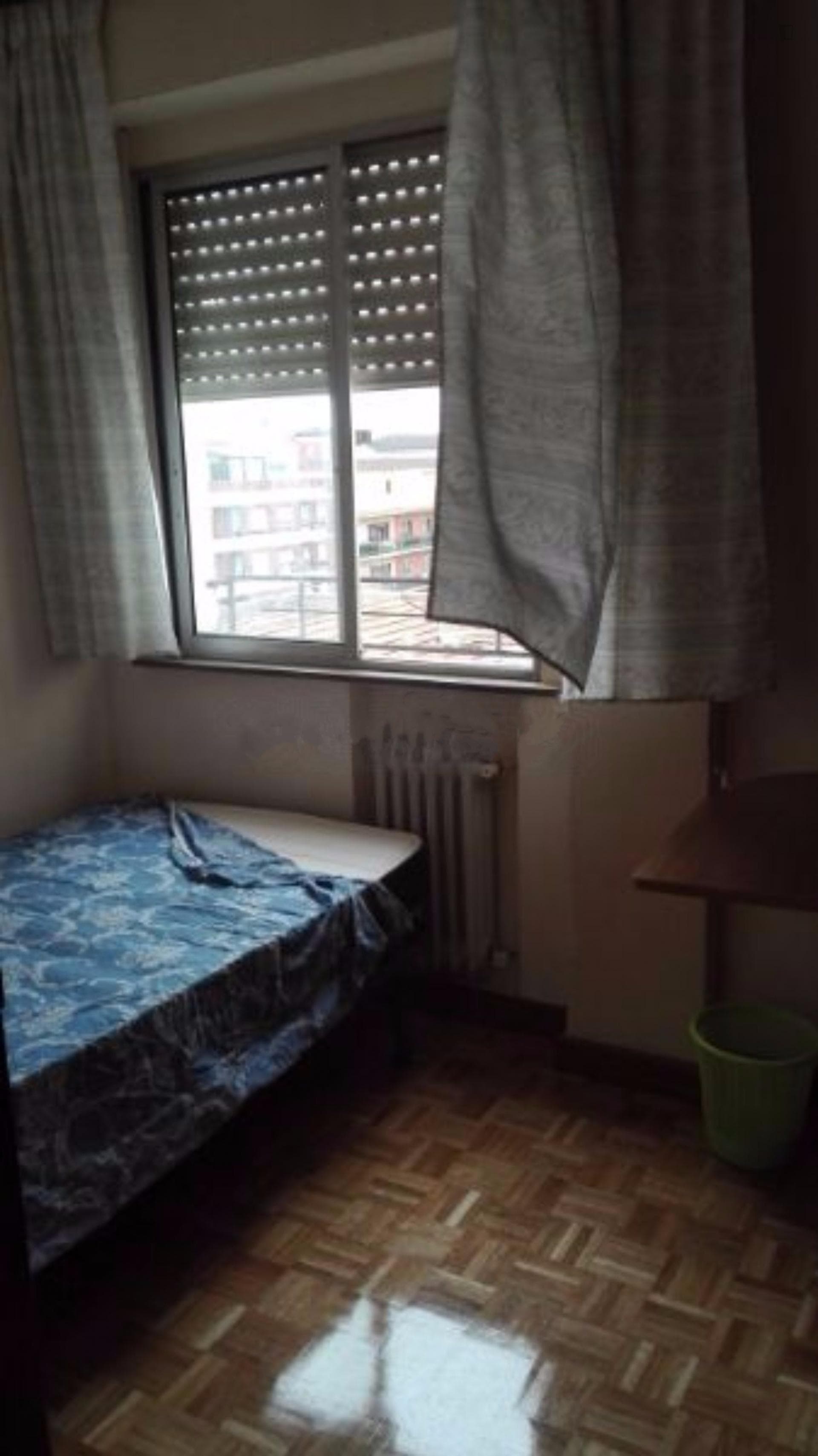 Single room close to Parque de la Alamedilla photo 1
