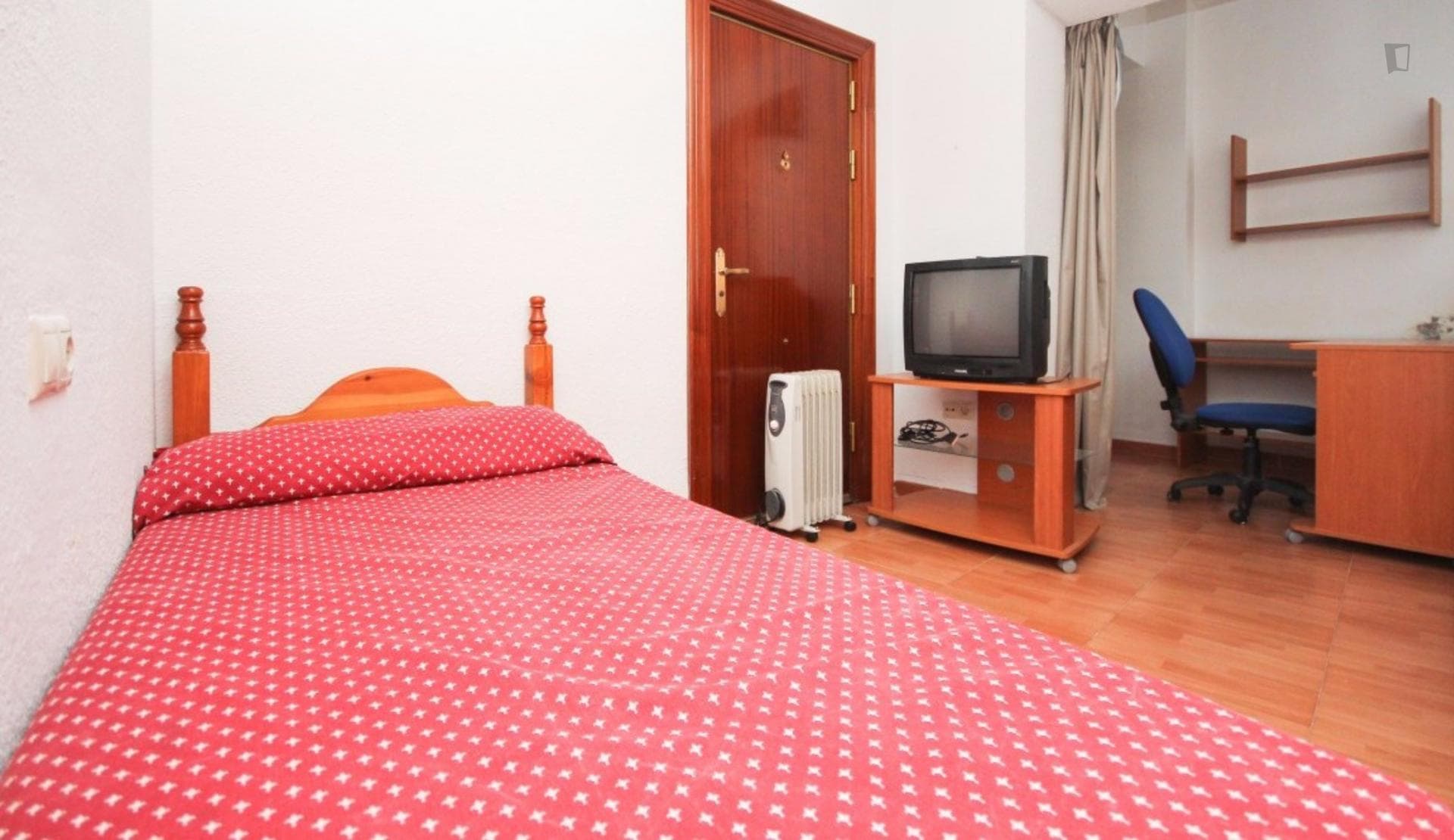 Appealing single bedroom in the centre of Granada photo 1