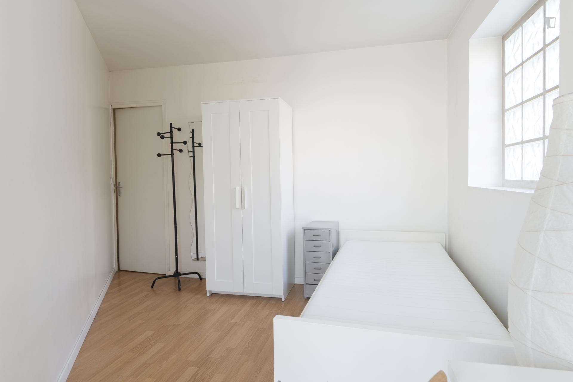 Comfy single bedroom in well-connected Vitry-sur-Seine photo 1