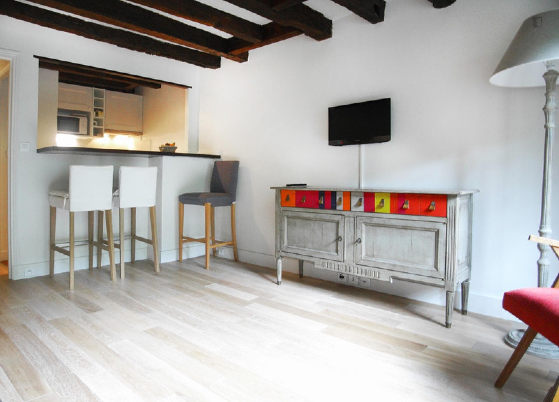 Spacious studio apartment in St Victor photo 1