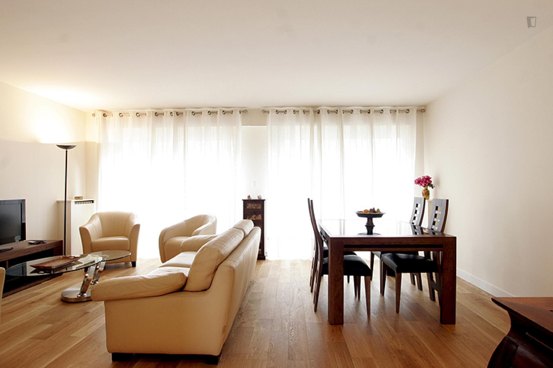 Charming 2-bedroom apartment near Tour Eiffel photo 1