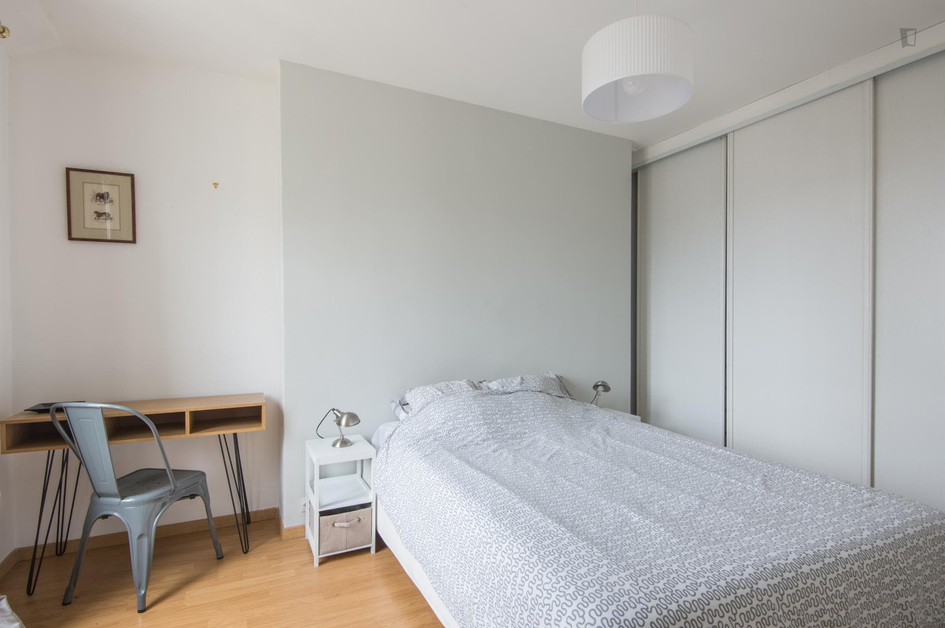 Bright 1-bedroom apartment near Sevres - Babylone metro station photo 1