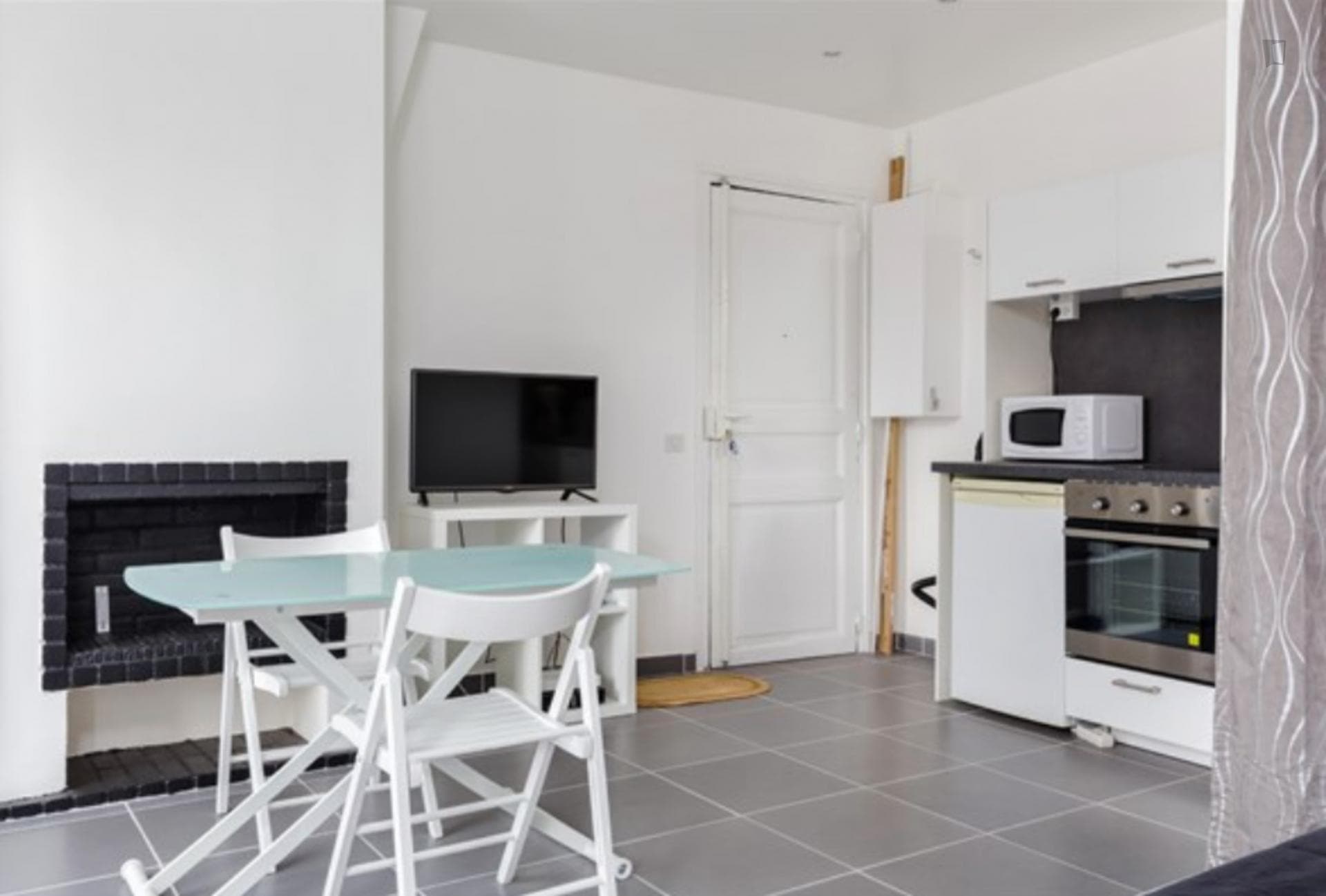 Apartment close to Campo-Formio metro station photo 1