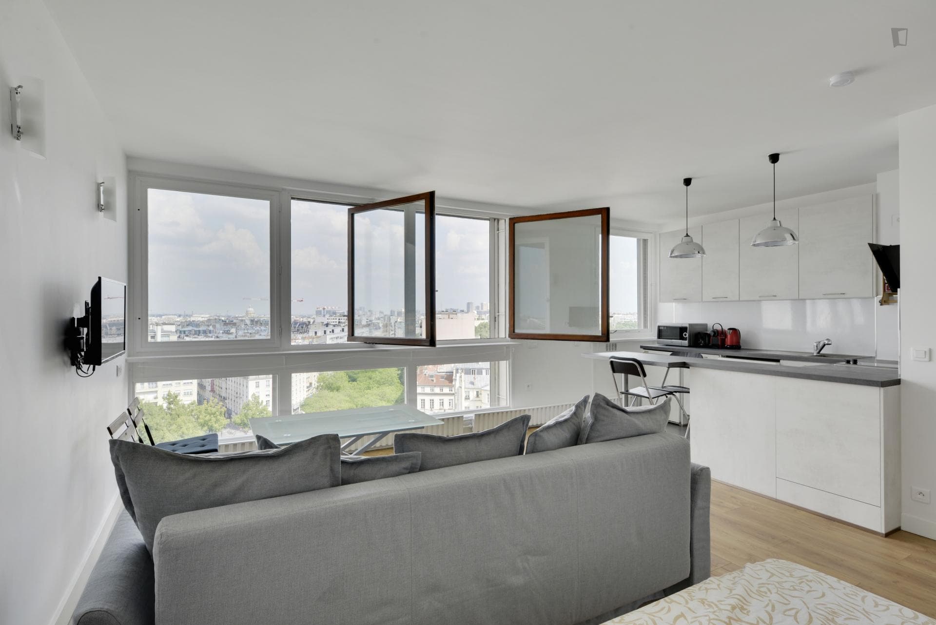 Property photo thumbnail
