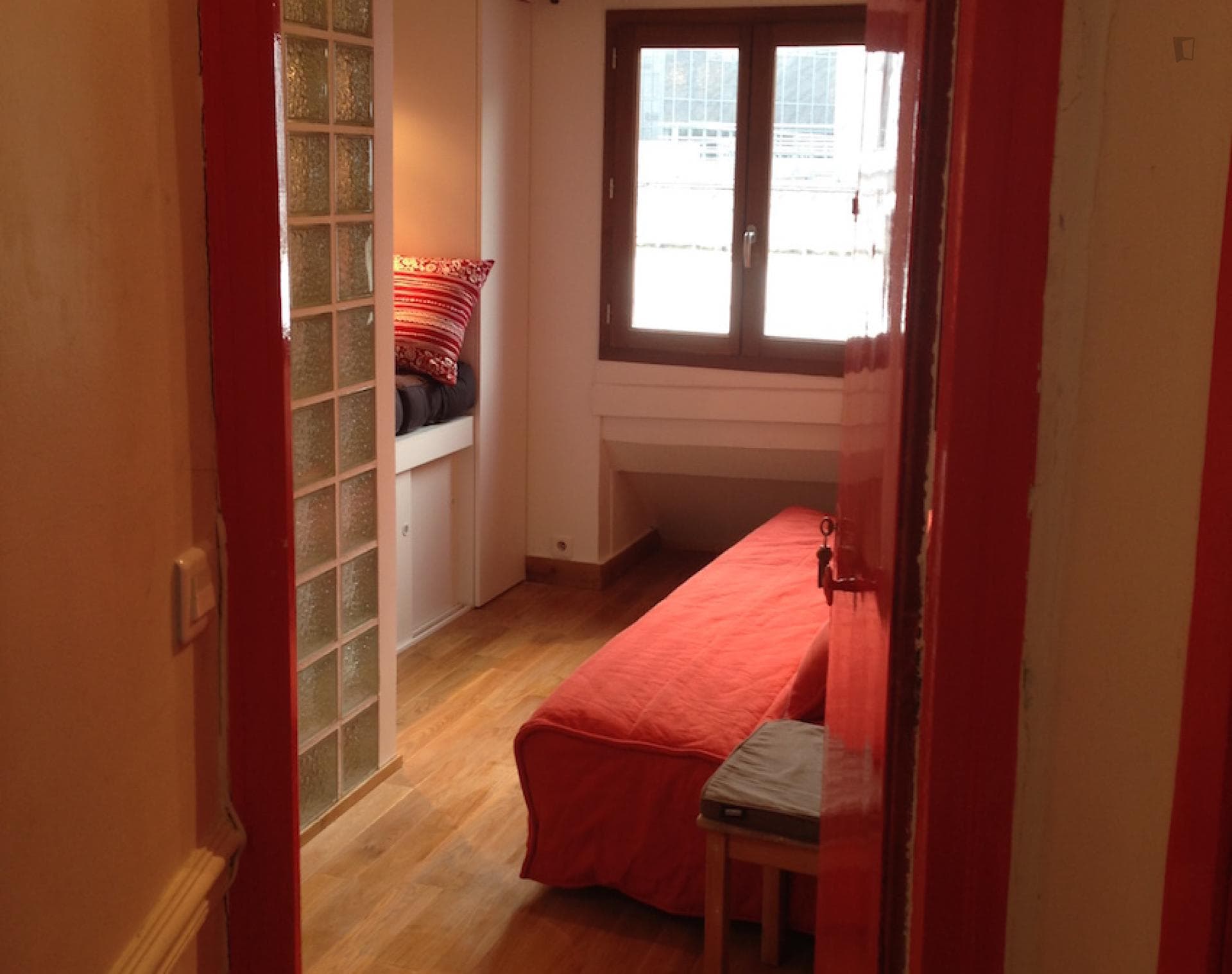 welcoming 1-bedroom flat in 2e - bourse photo 1