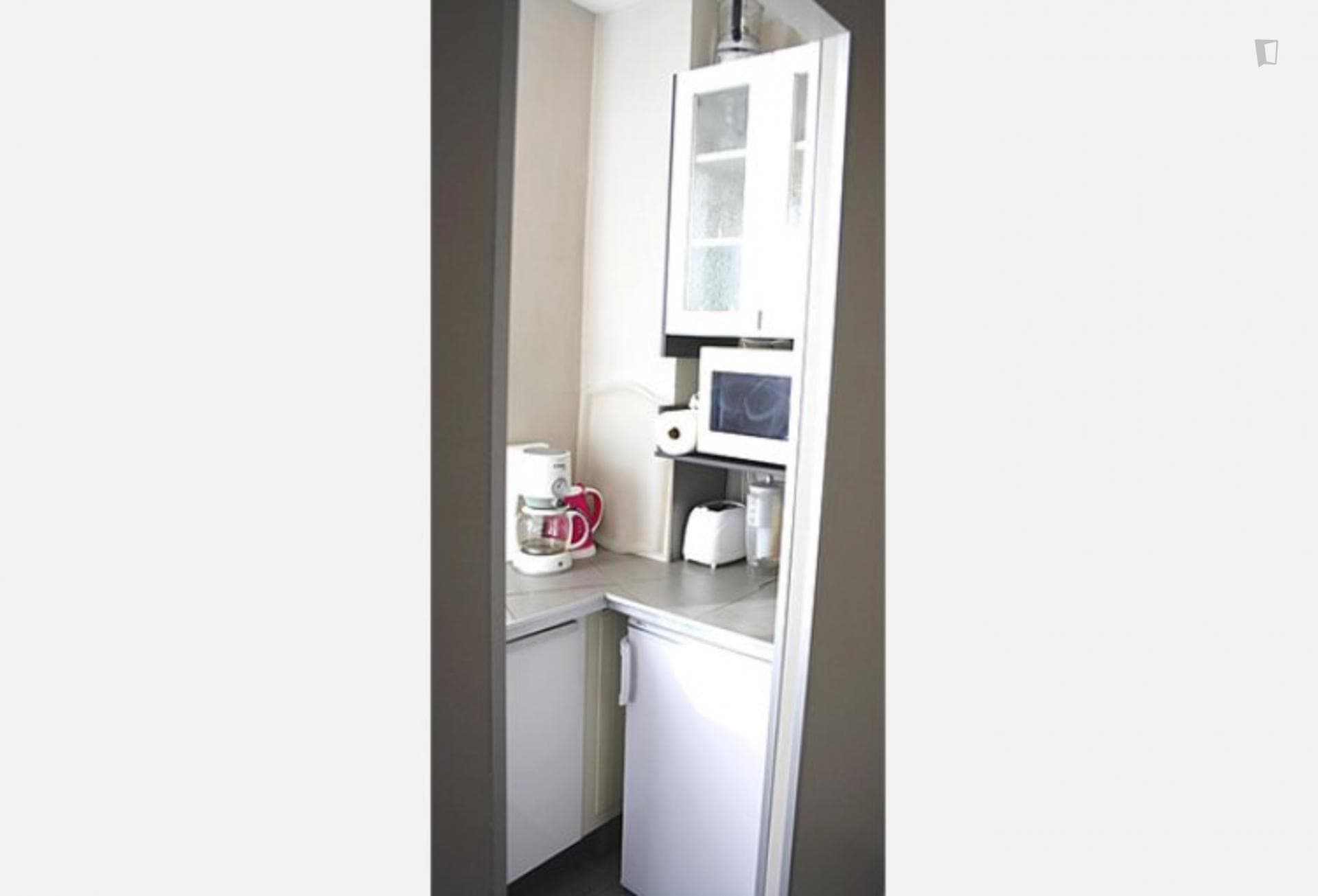 Beautiful 1-Bedroom apartment in 18e-Montmartre-Pigalle photo 1