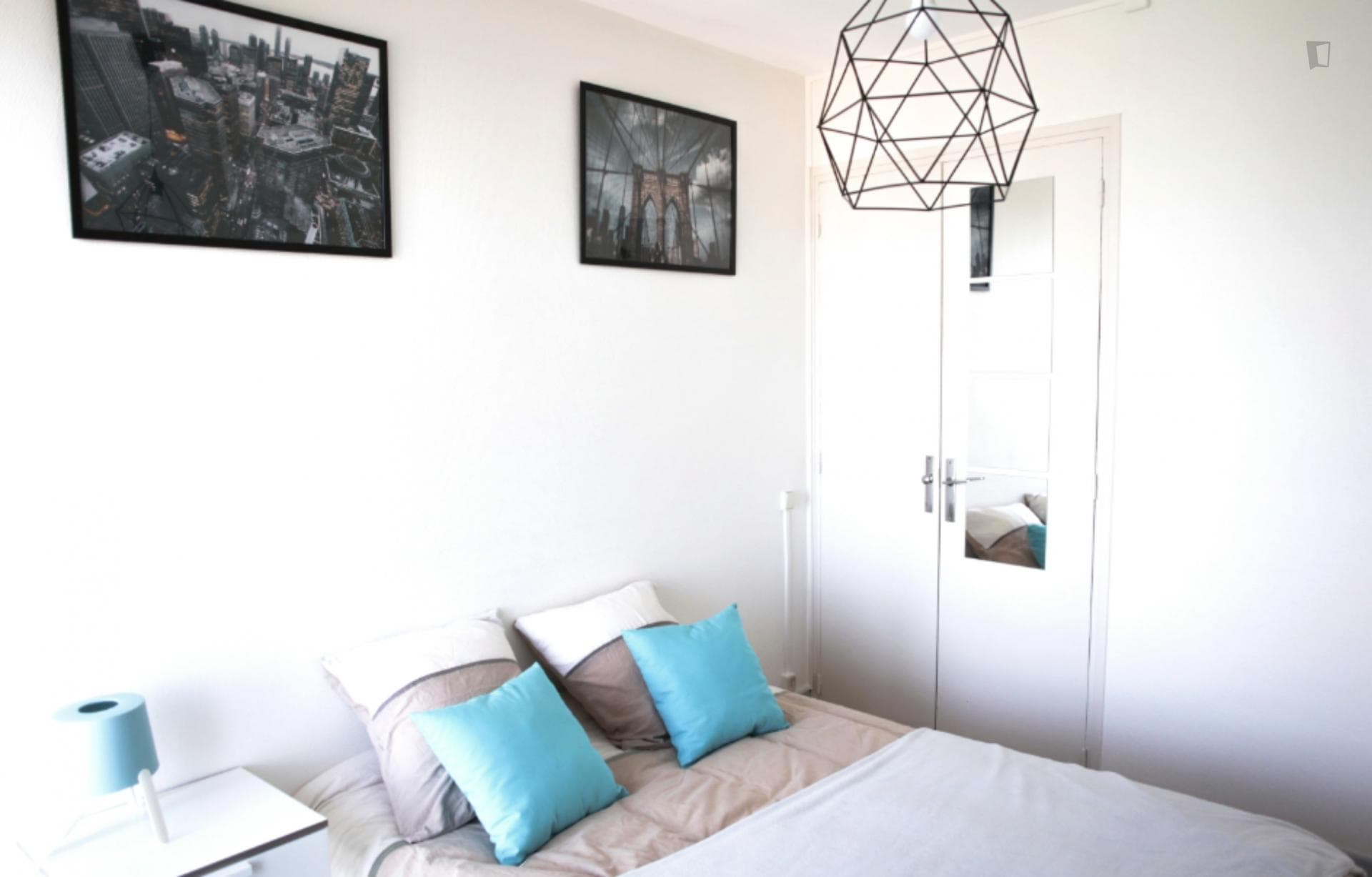 Warm and bright room - 13m² - TO5 photo 1