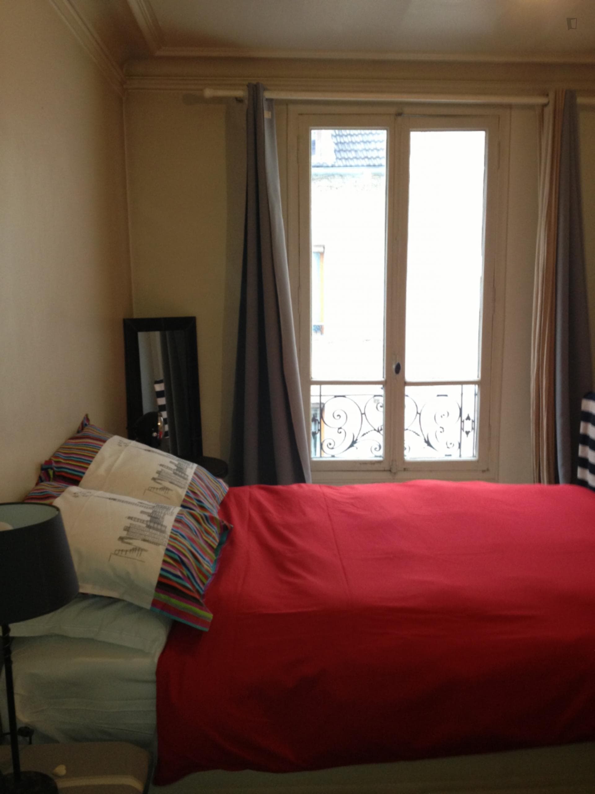1-bedroom apartment in 6th district one of the best neighborhoods of Paris photo 1