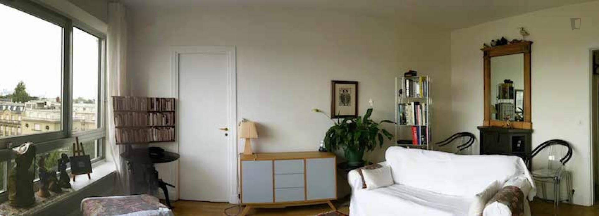 Classy 1-bedroom apartment in the Muette neighbourhood photo 1