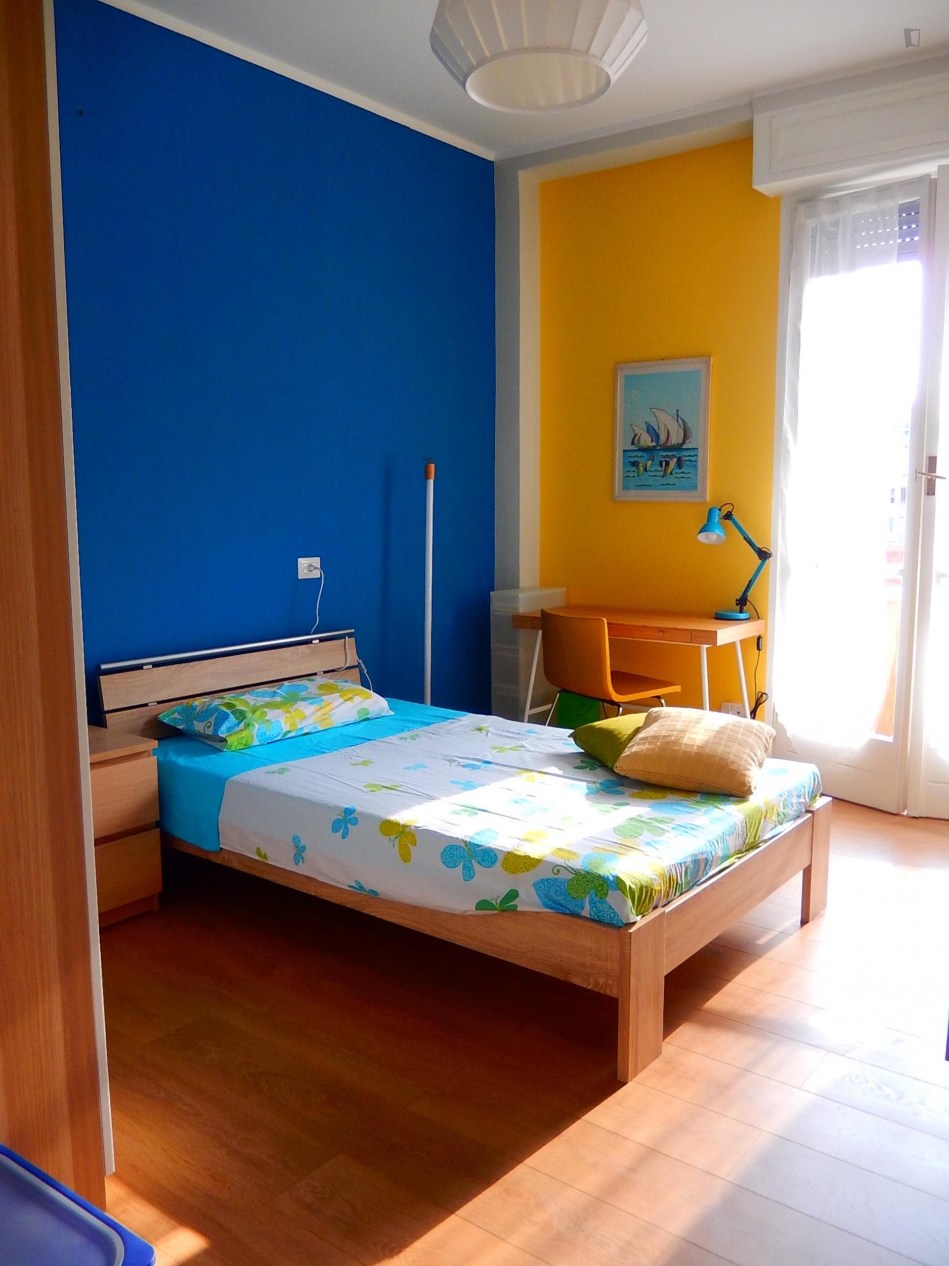 Beautiful Double Bedroom close to De Angeli metro station photo 1