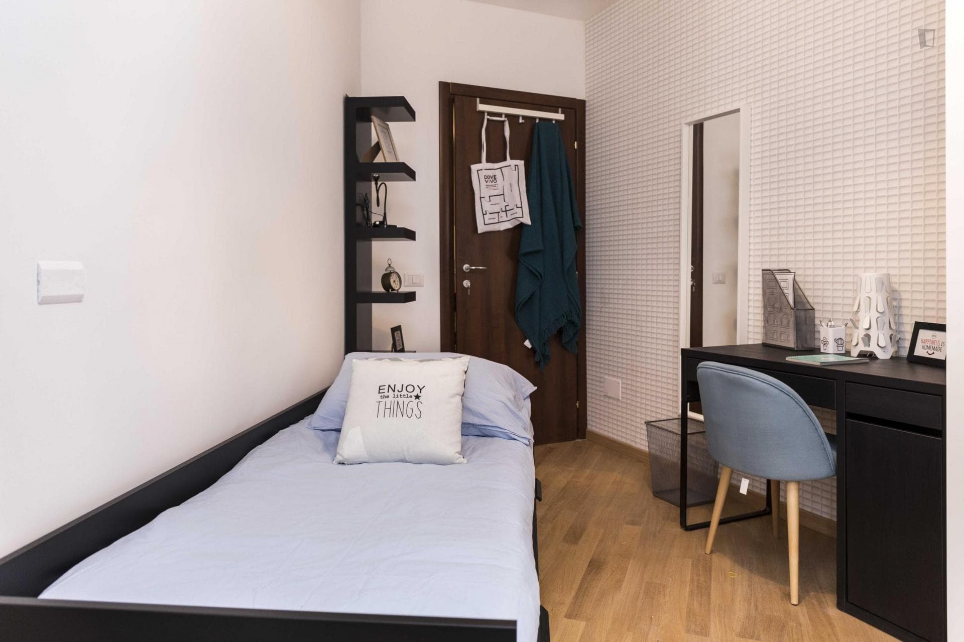 Bright single bedroom in Lodi - Brenta photo 1