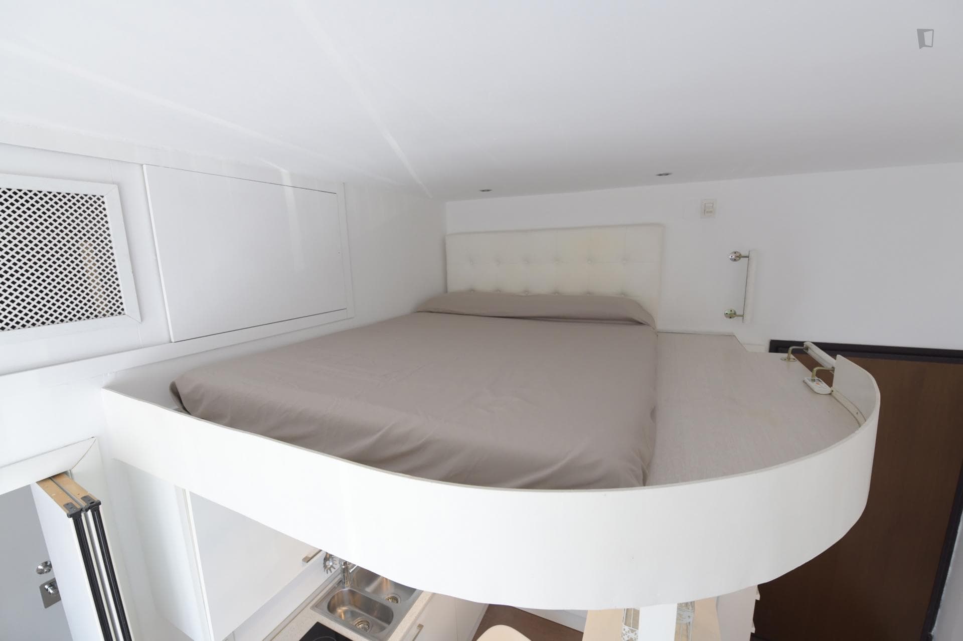 Nice and cosy studio near S. Agostino metro photo 1