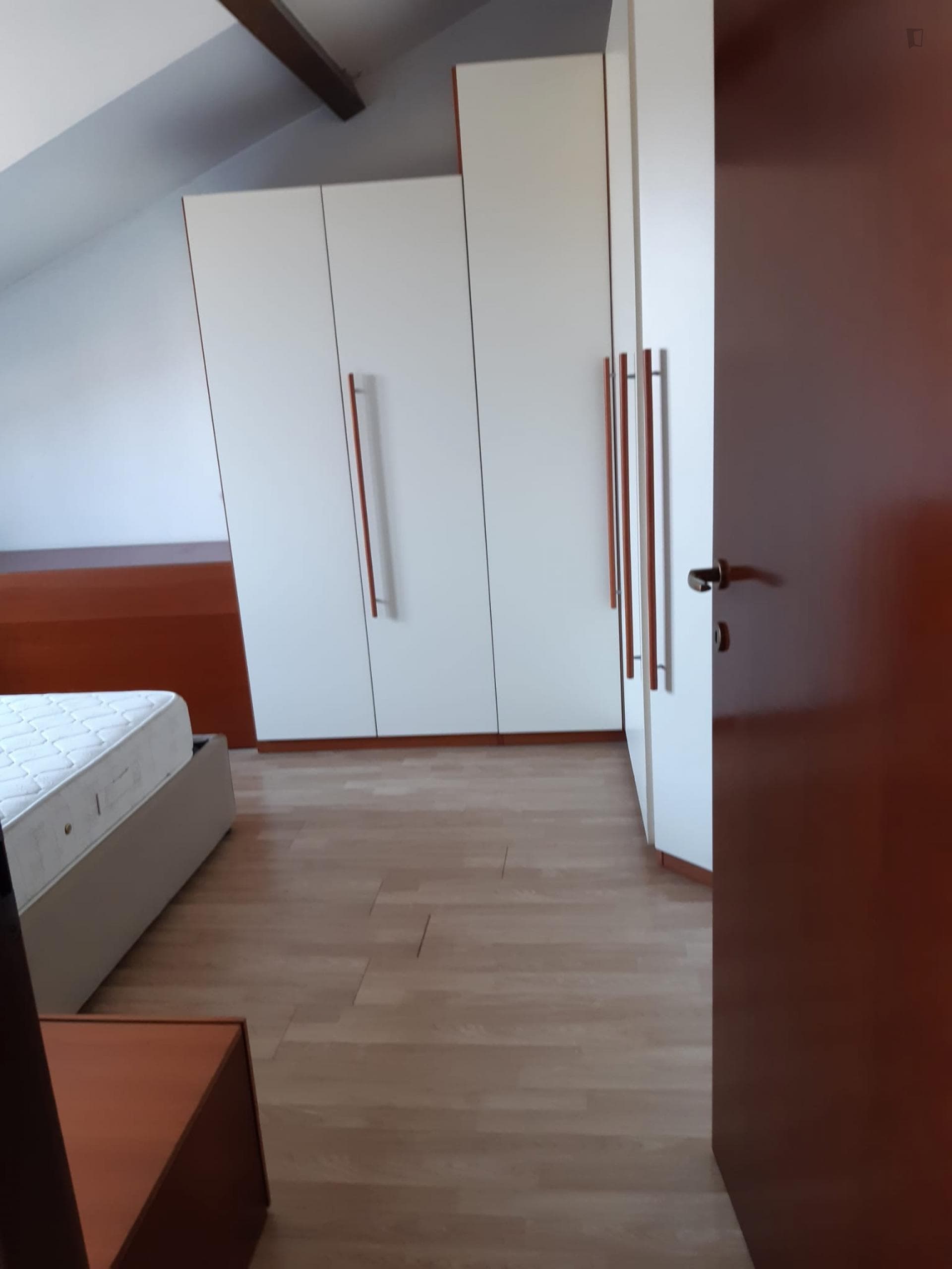 Renovated 1-bedroom apartment close to Politecnico di Milano photo 1