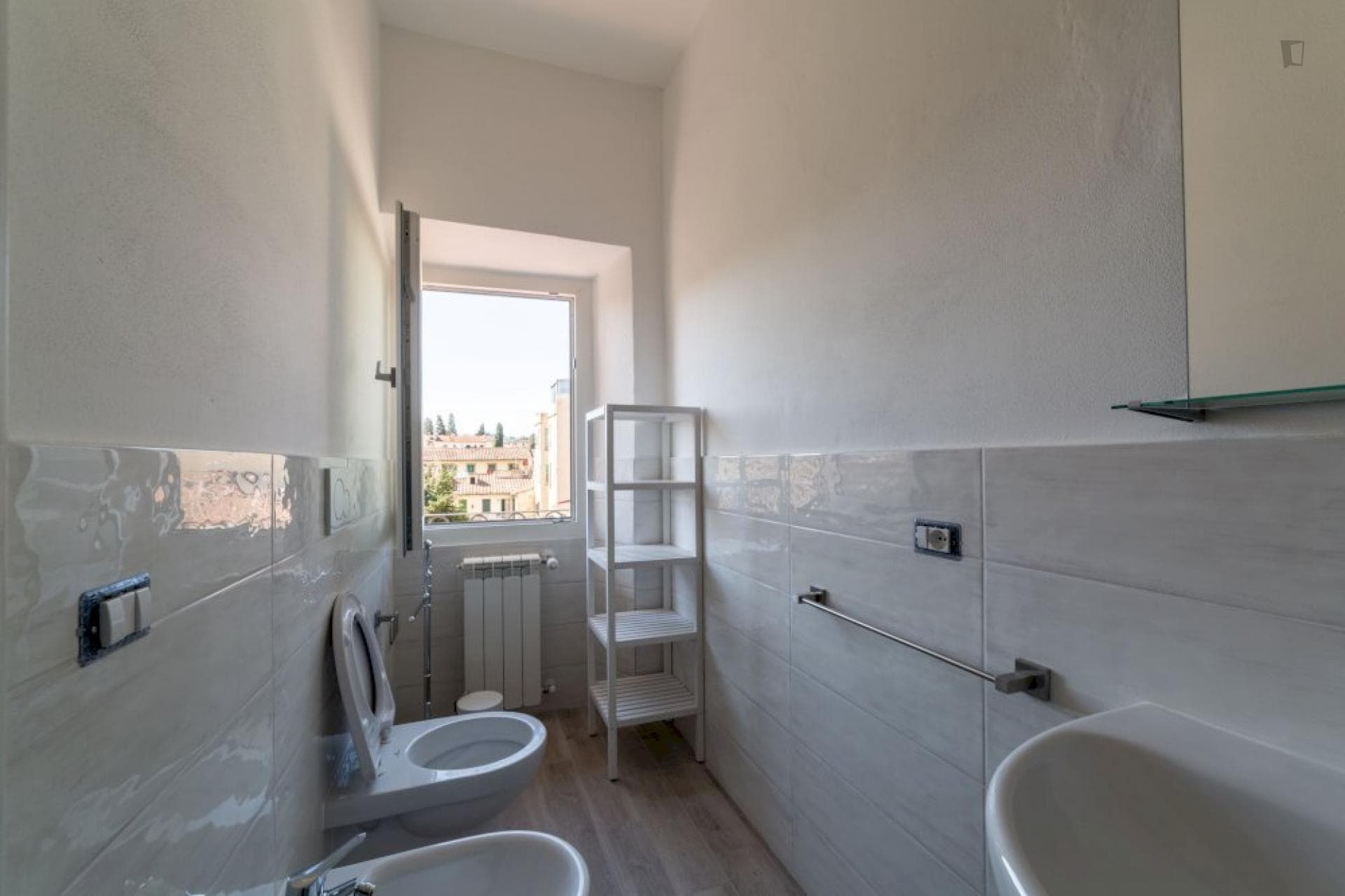 Cool double bedroom close to Universita' Degli Studi Di Firenze photo 1