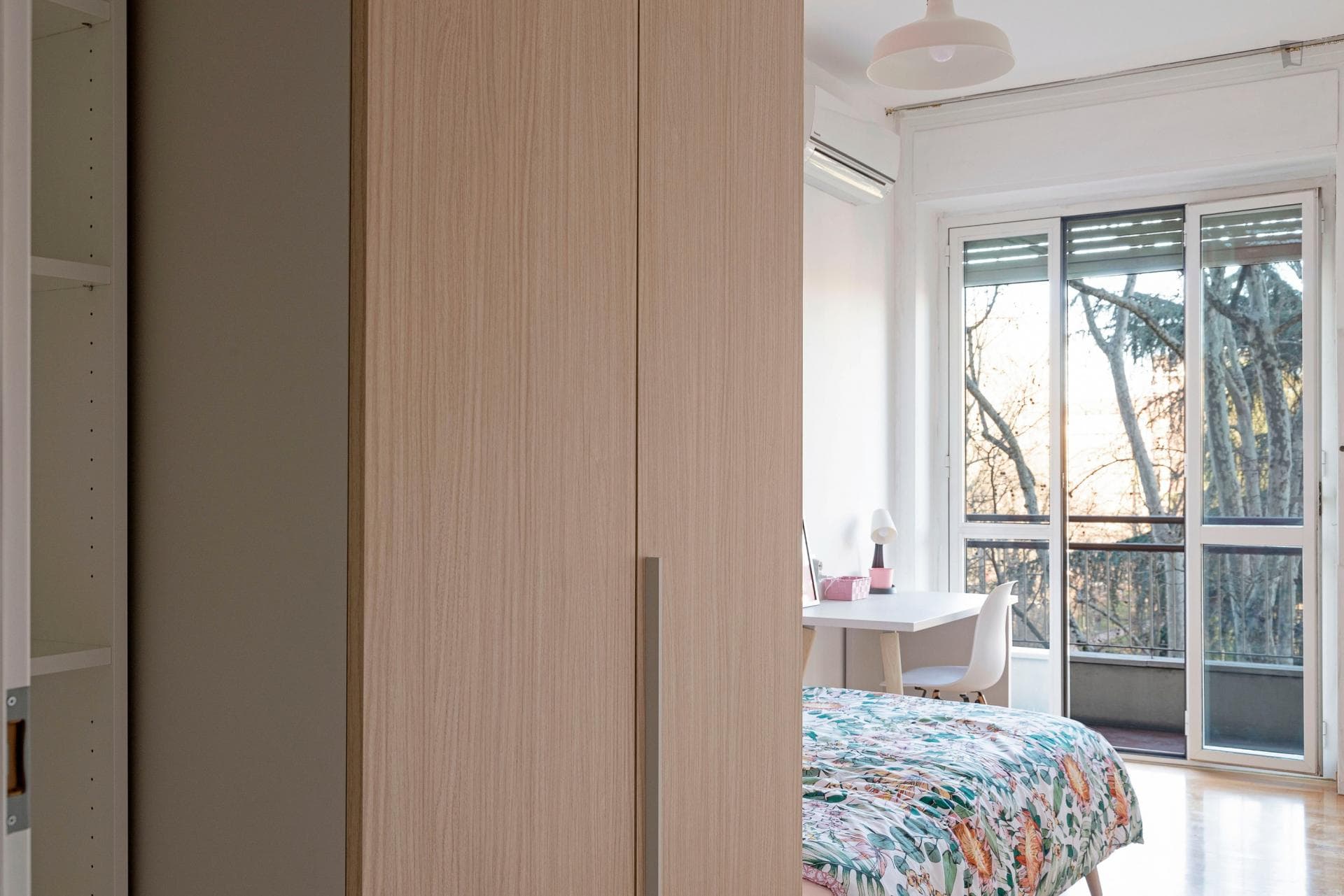 Cozy Single Bedroom in a four-bedroom flat in Tortona Fashion District photo 1