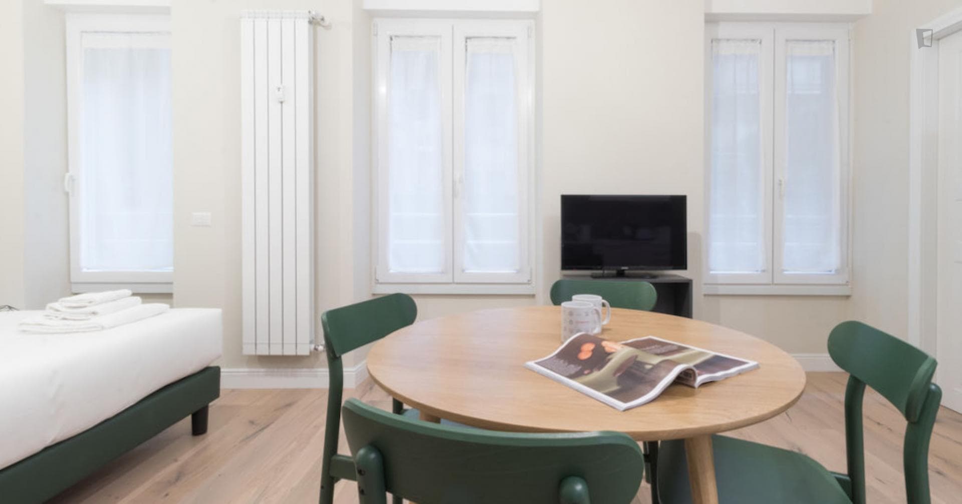Modern studio near Moscova metro station photo 1