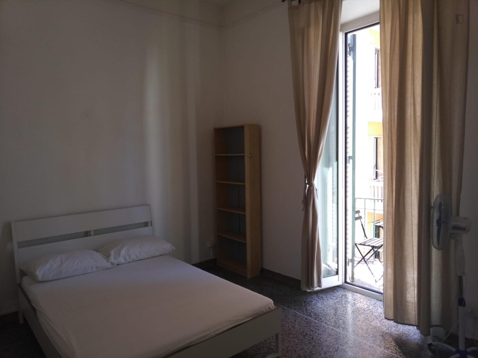 Lovely double bedroom in Trieste neighbourhood photo 1