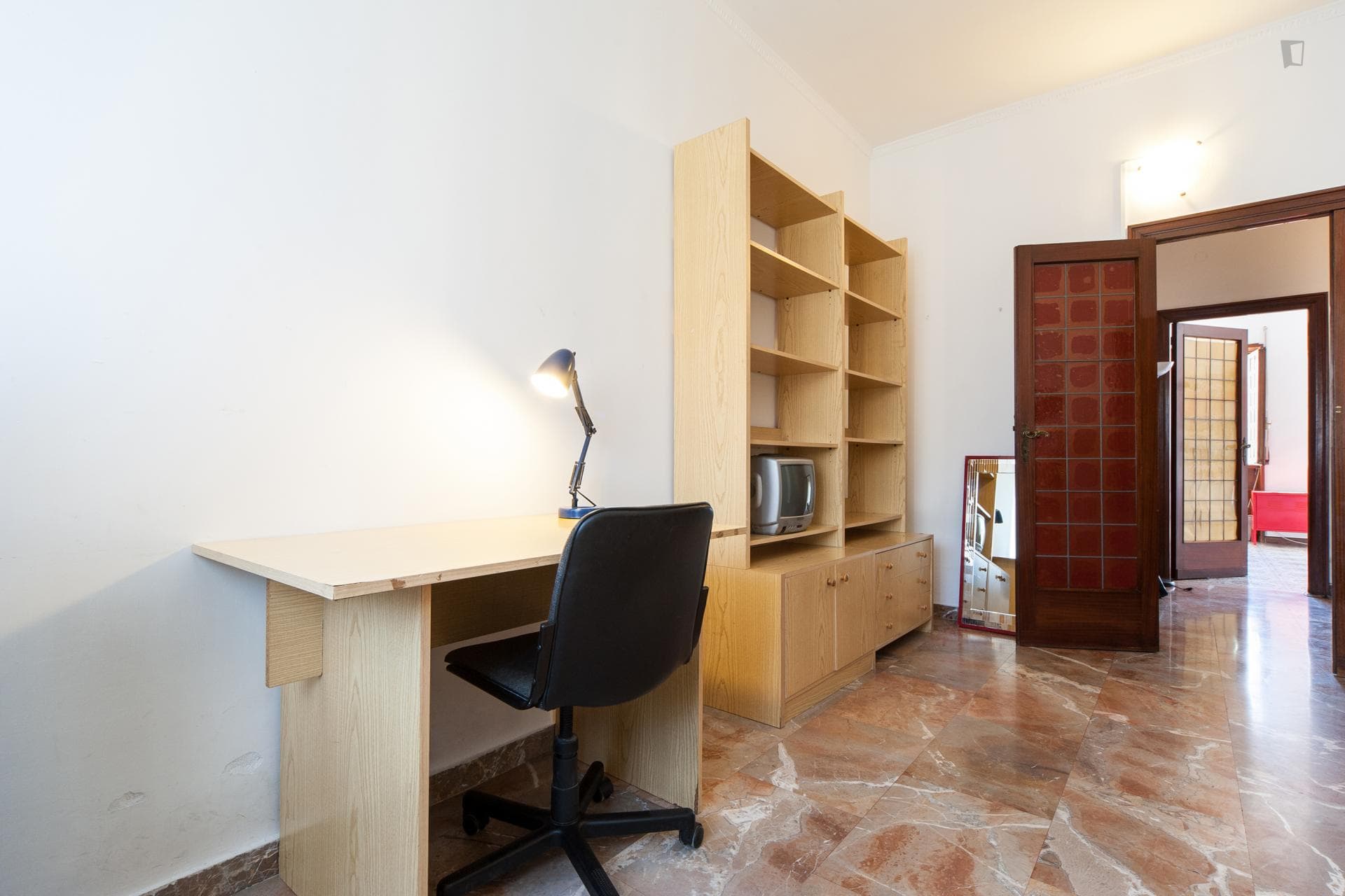 Homely single bedroom close to Università Roma Tre photo 1