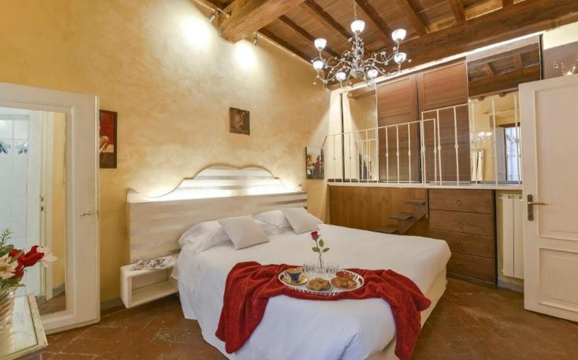 Posh 2-bedroom flat in Santa Maria Novella photo 1