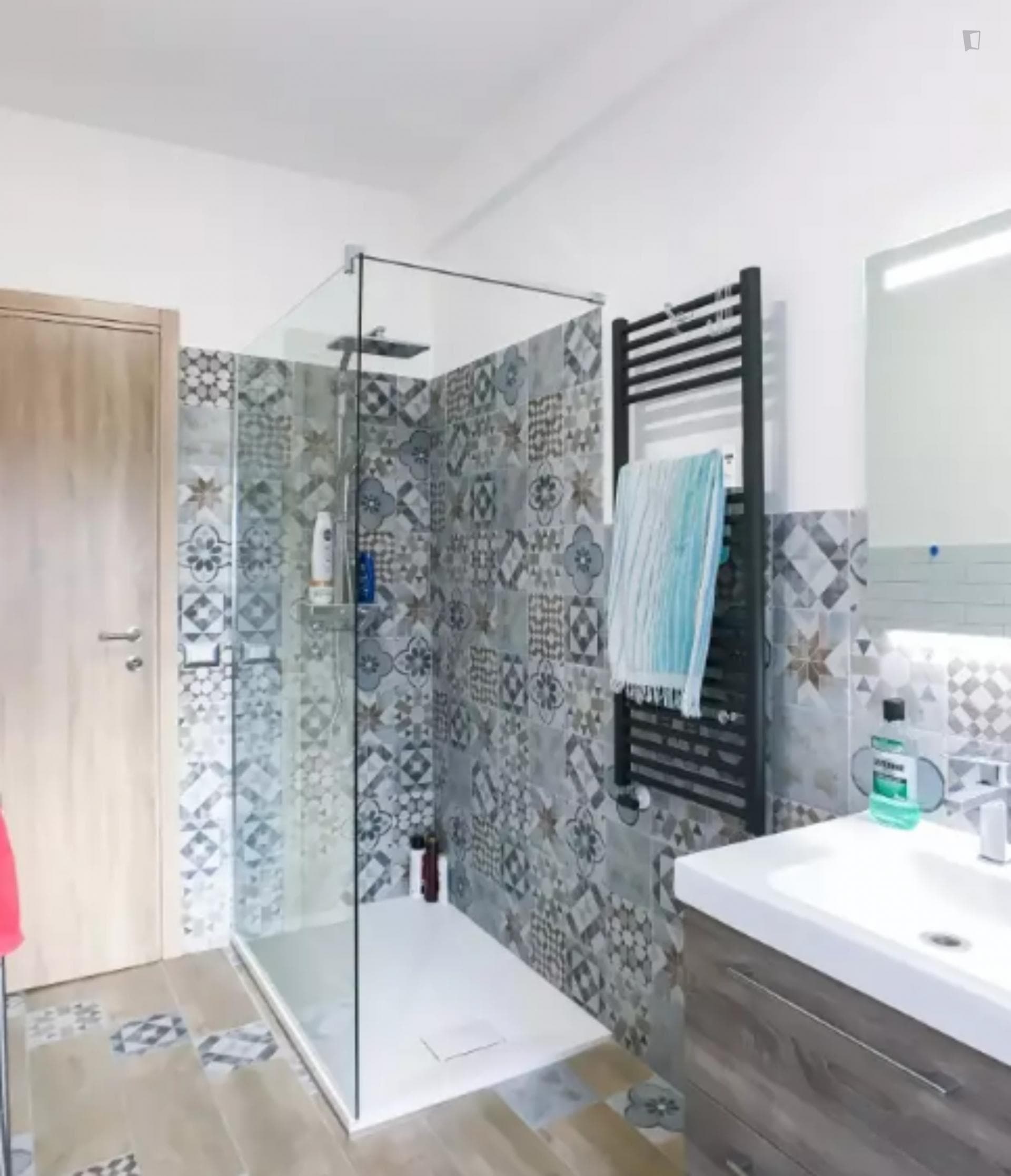 Property photo thumbnail