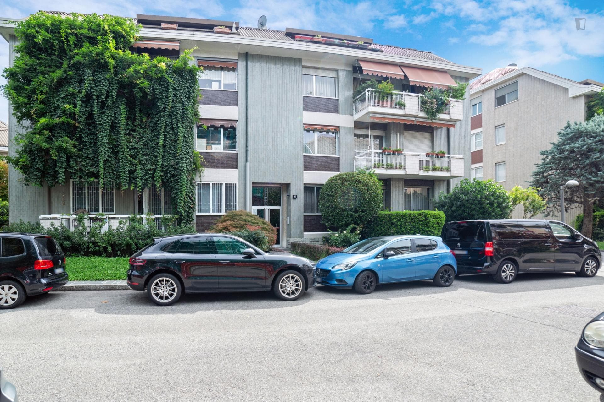 Property photo thumbnail