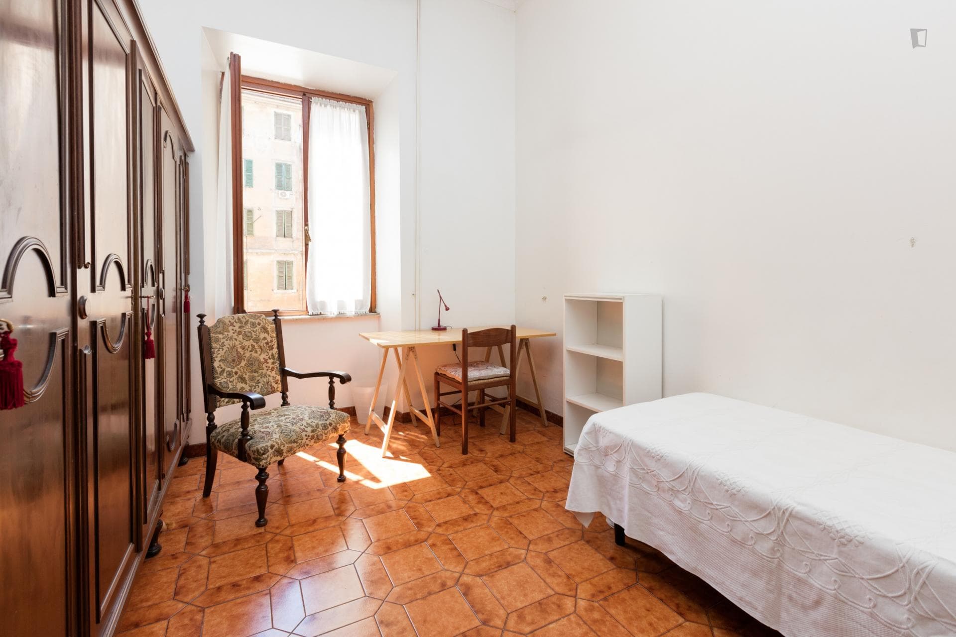 Single bedroom near the Piramide metro photo 1