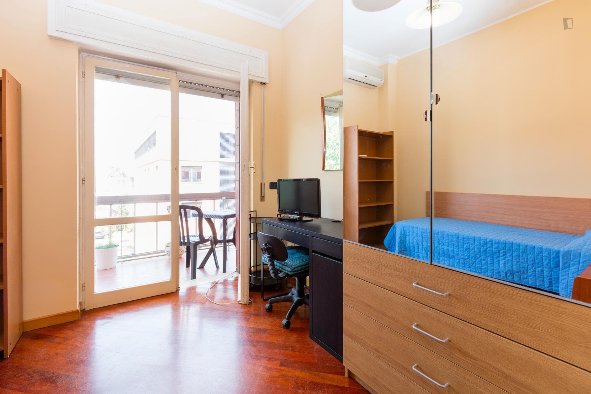 Property photo thumbnail