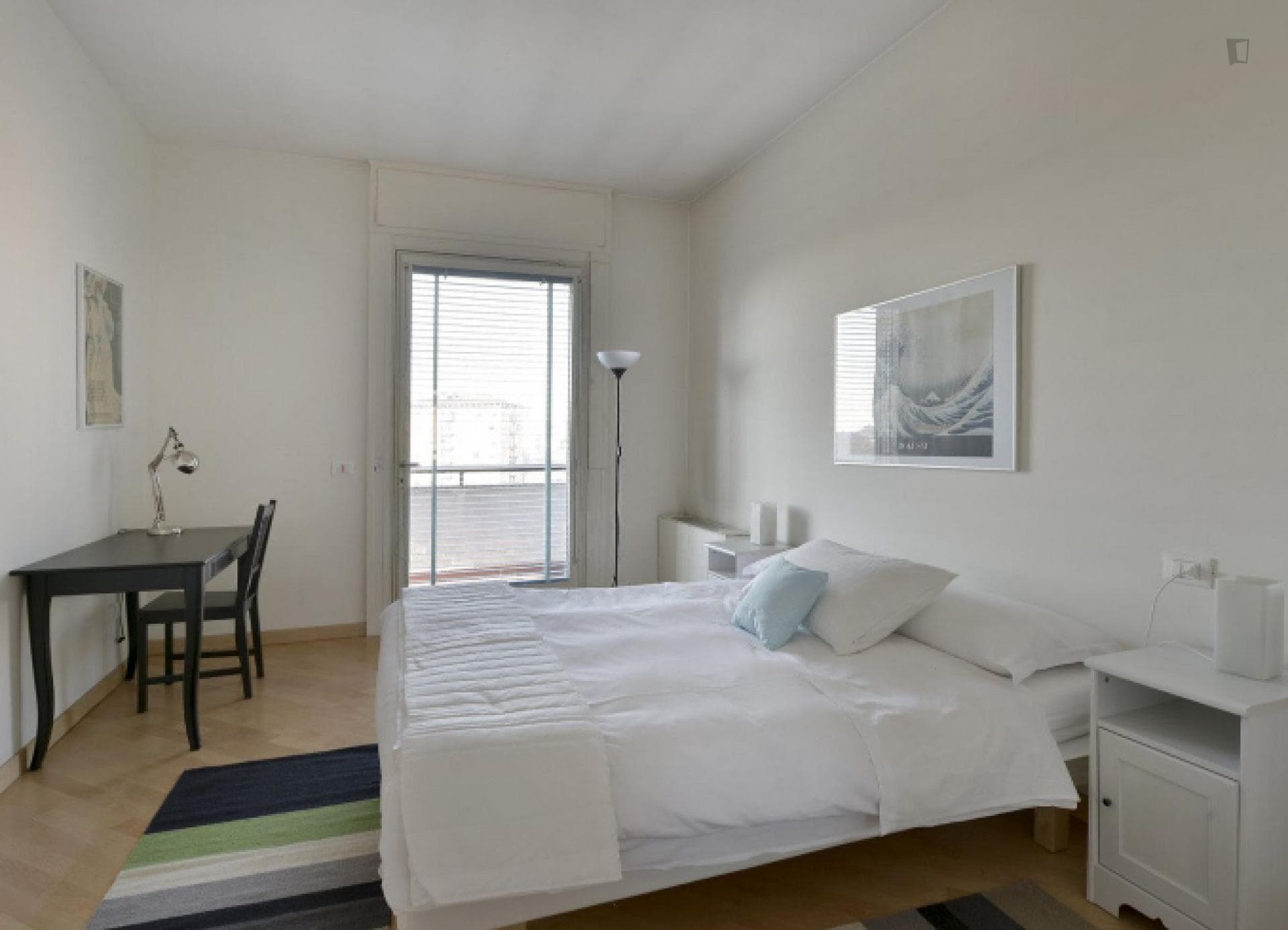 Amazing 2-bedroom flat near the Zara metro photo 1