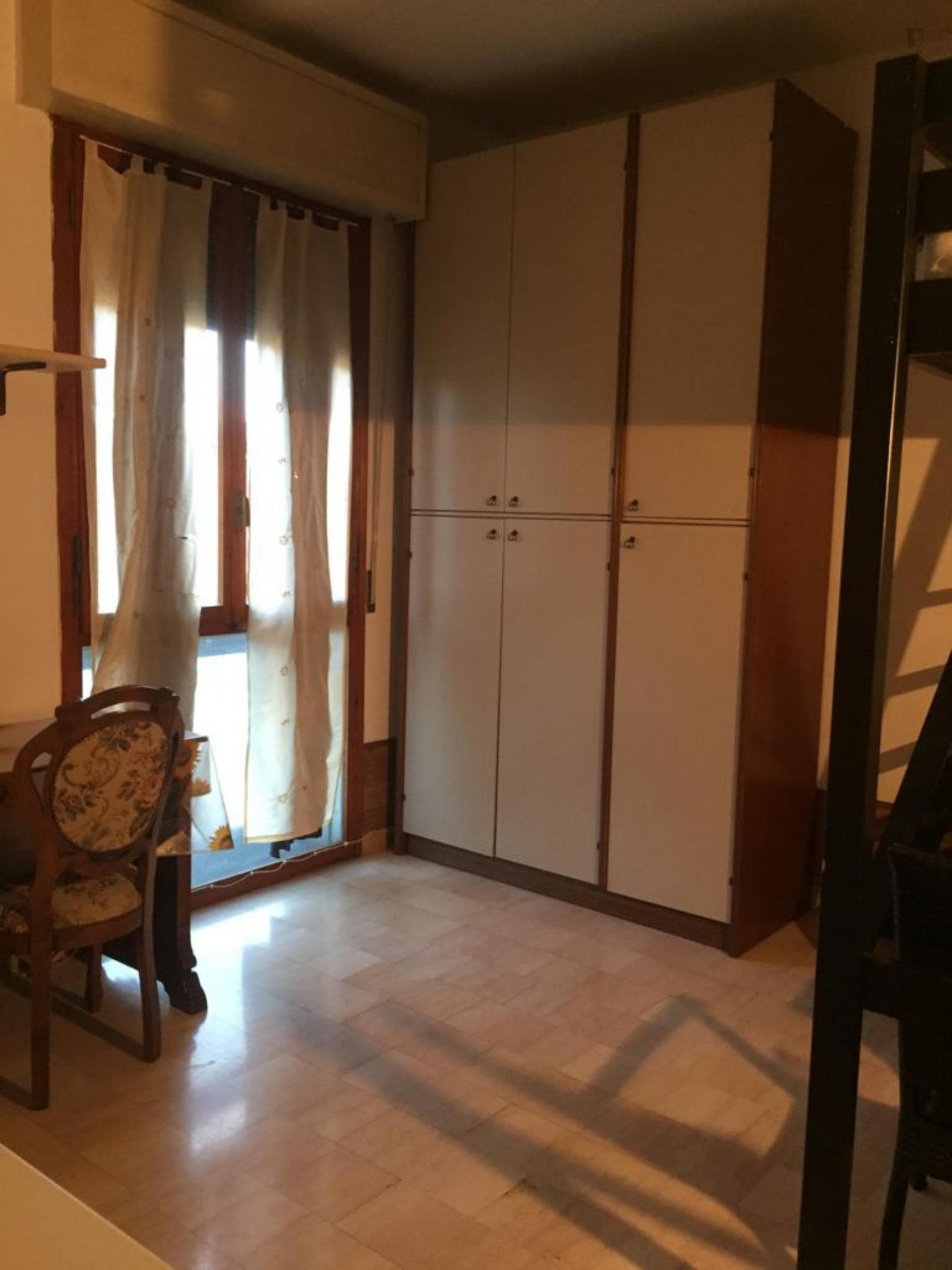 Nice double bedroom with kitchen in Murri neighbourhood photo 1